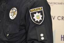 Пошкодили автомобіль та обстріляли водія: на Київщині поліція у посиленому режимі розшукує зловмисників