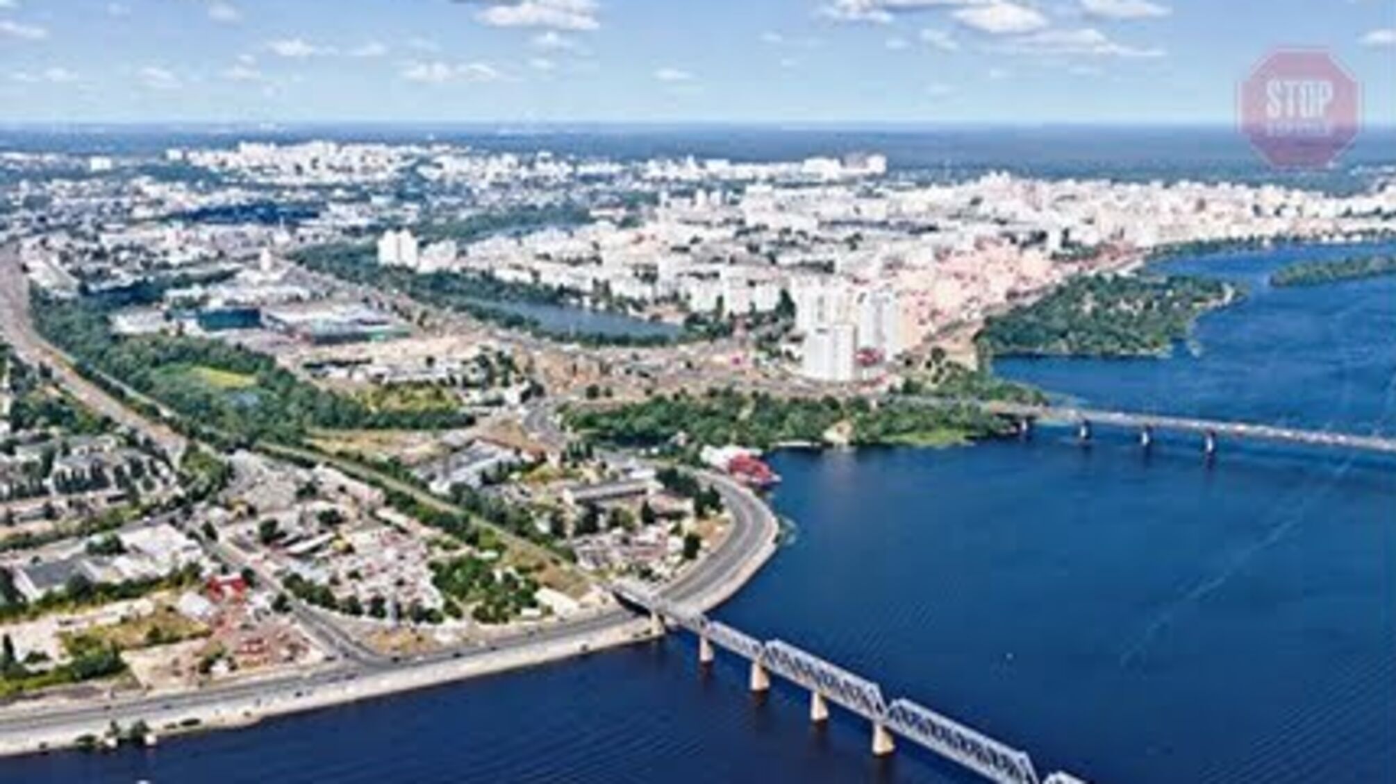 Захоплення землі вартістю 86 мільйонів гривень на Рибальському острові: у Києві СБУ викрила рейдерів (фото)