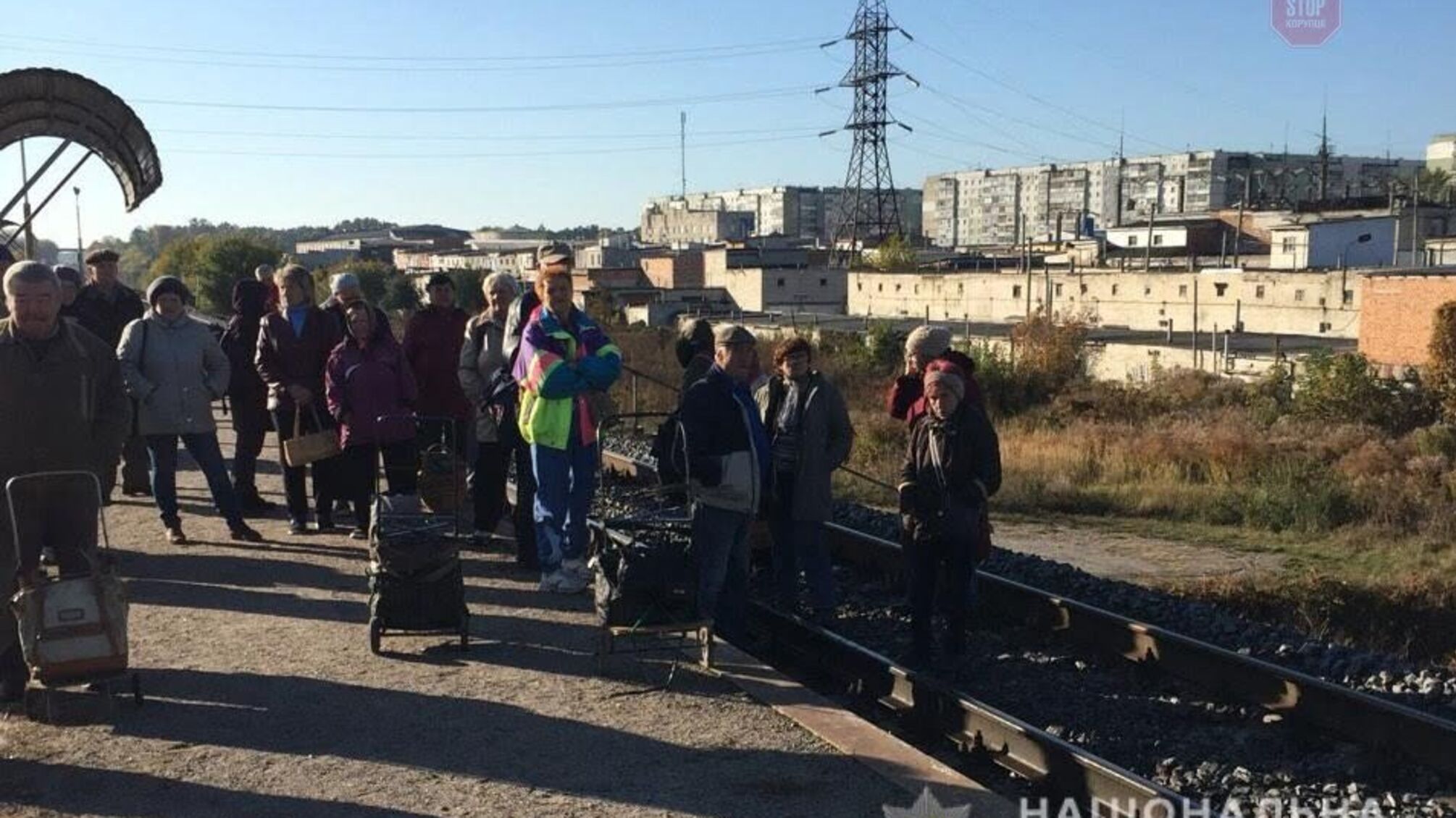 Живий бар'єр: жителі Сум пішли на відчайдушний крок через дії місцевої влади