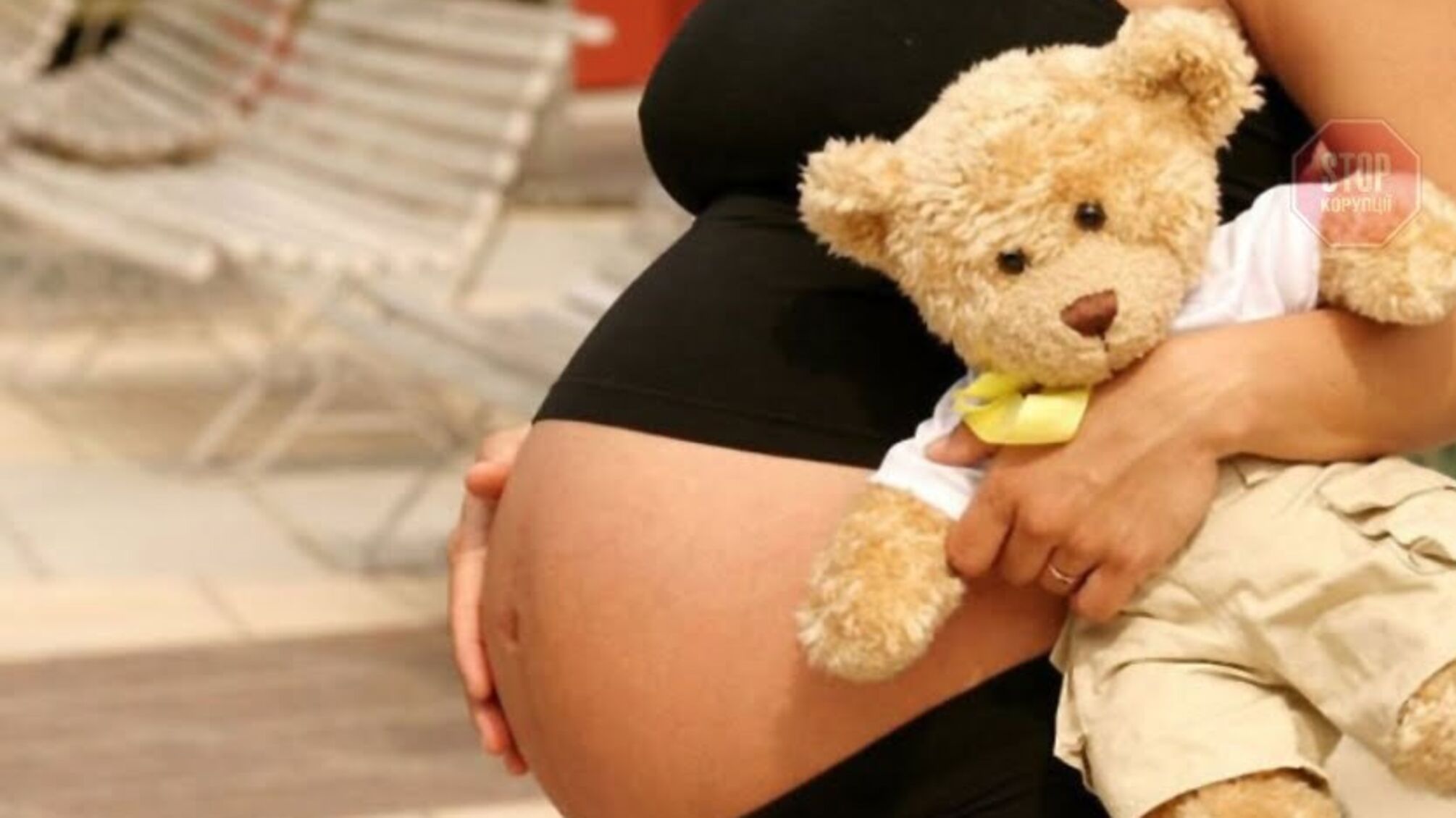 Завагітніла у тринадцять років: на Миколаївщині поліція спілкується з вітчимом малолітньої