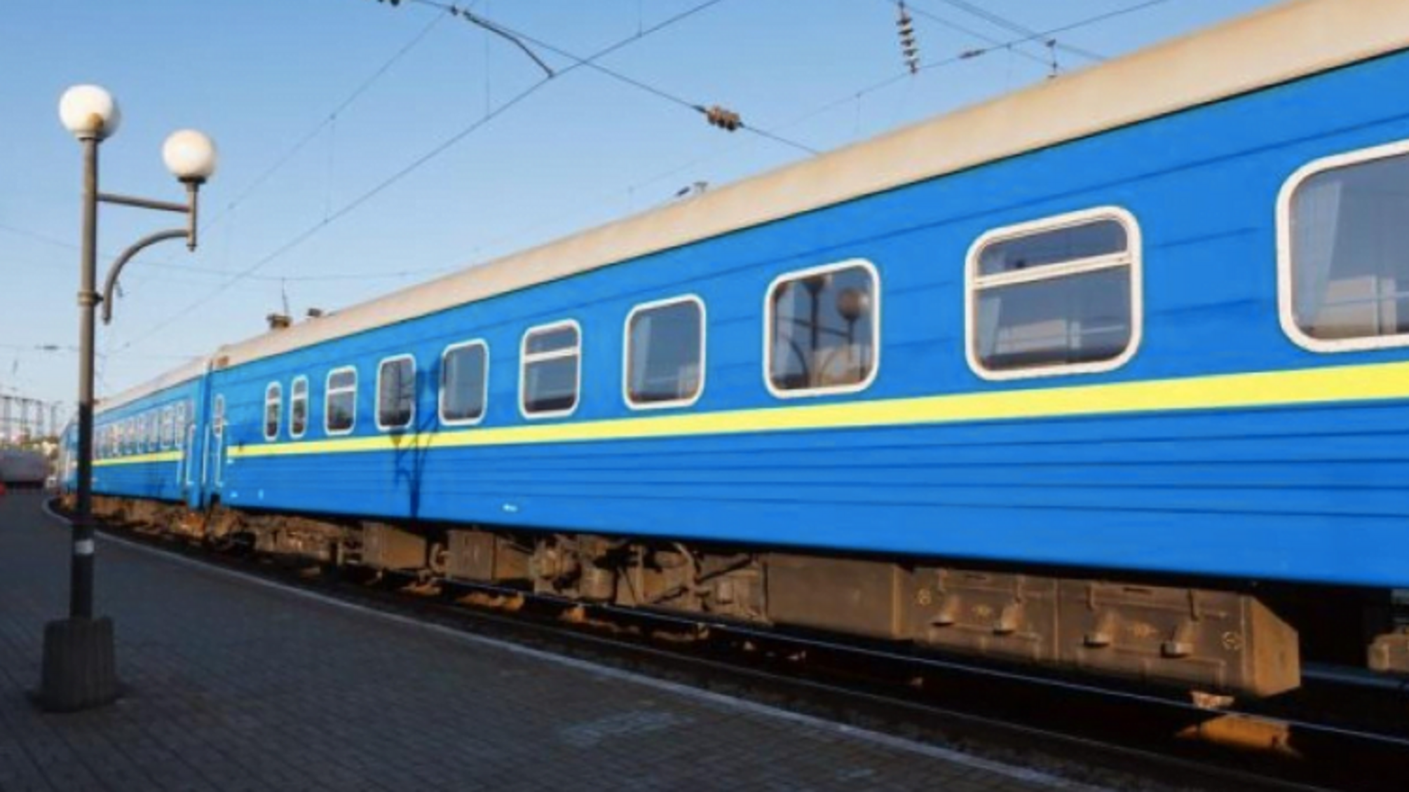 На Житомирщині п'яний чоловік потрапив під потяг