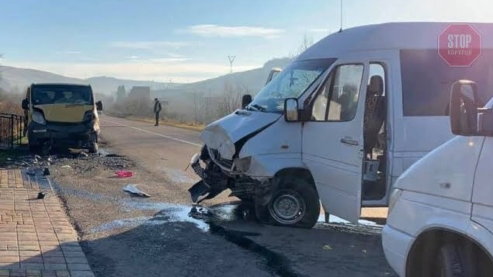 Чергове ДТП на Закапатті: постраждали 7 людей (фото)