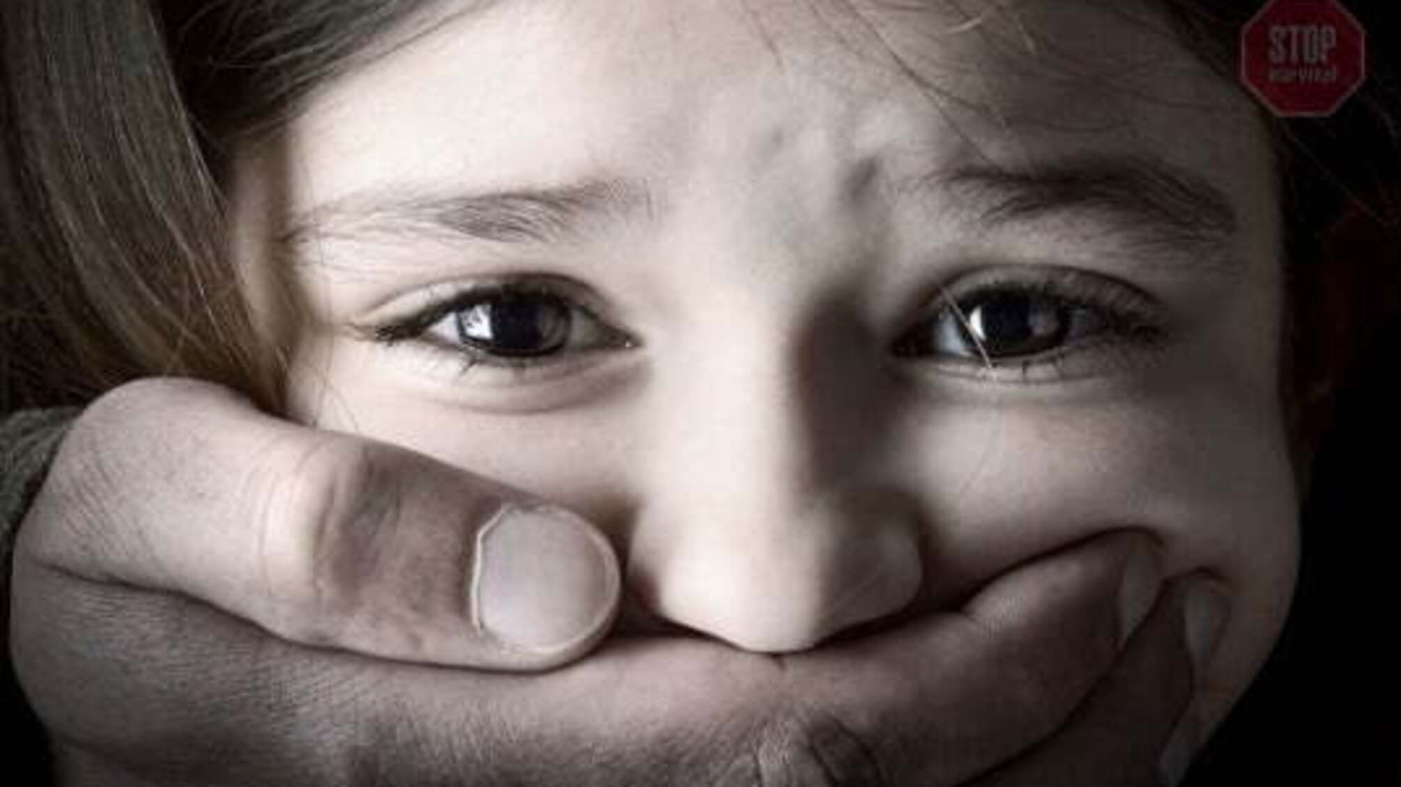 Ґвалтував свою пасербицю, тещу і вбив двох кішок: у Харкові судитимуть збоченця