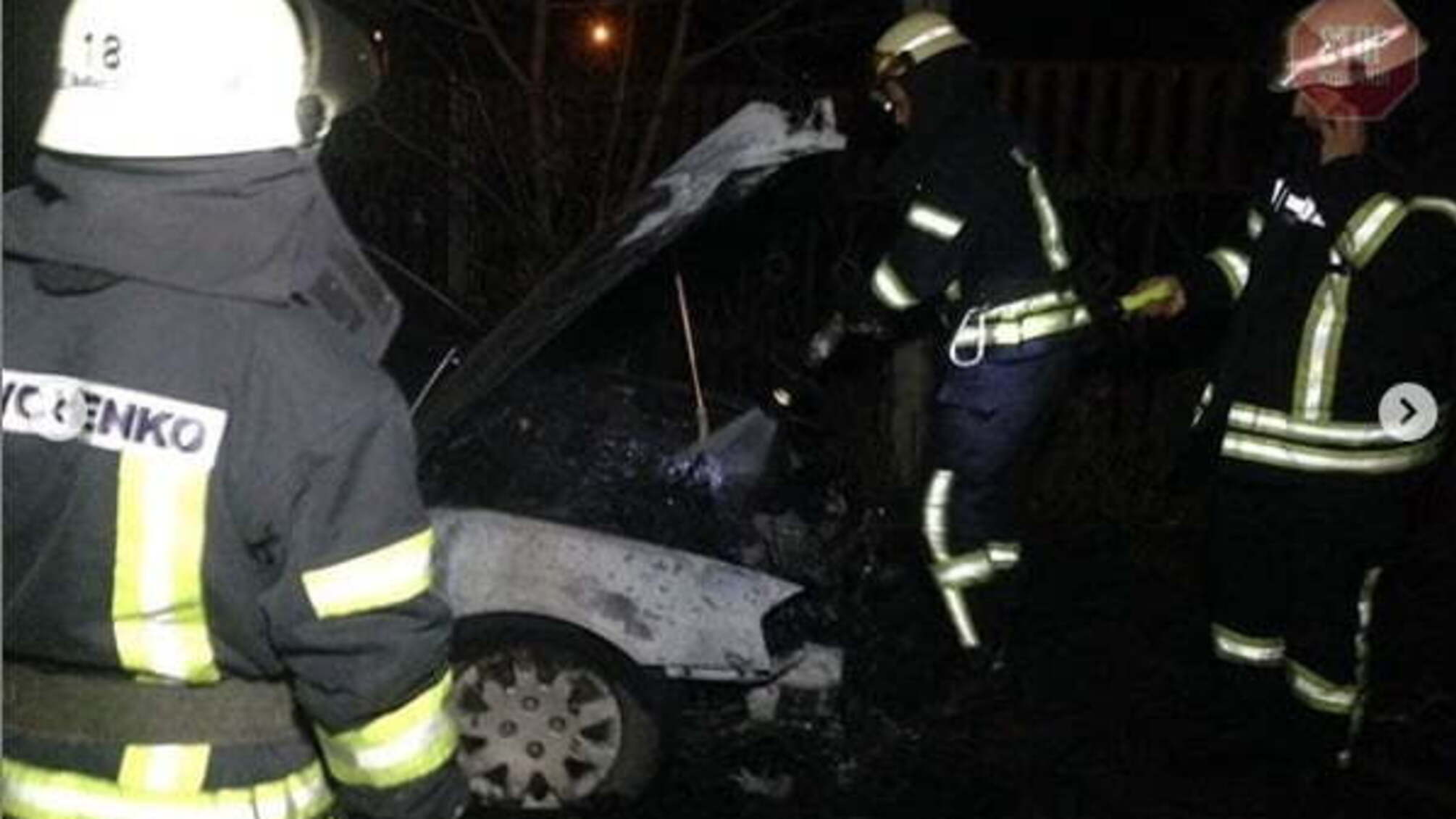 Вночі на столичній Борщагівці згоріло авто