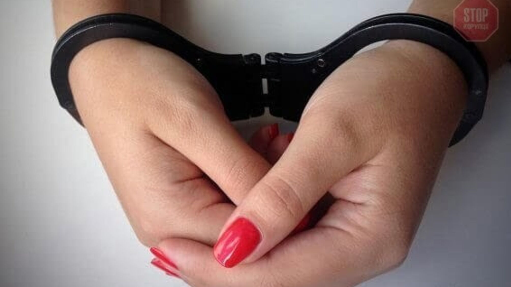 Шукала бідних дівчат та пропонувала займатися проституцією: на Миколаївщині затримали сутенерку