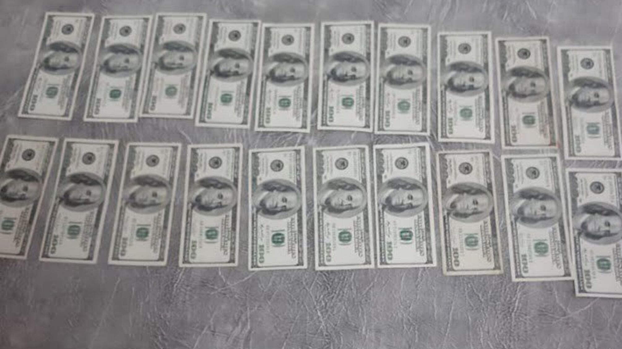 У столичному обласному онкодиспансері лікаря заарештували за хабарництво (фото)