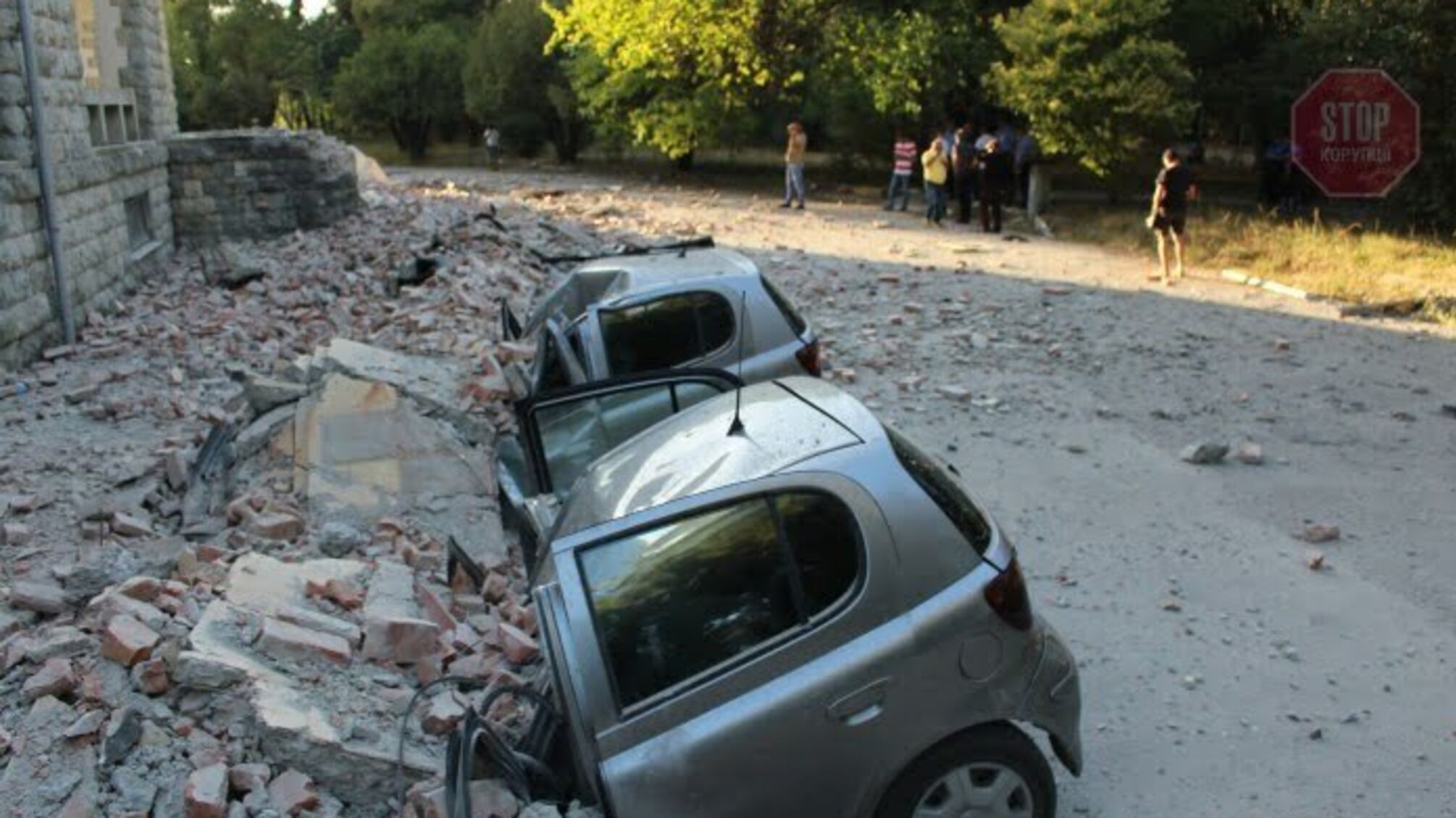 Потужний землетрус в Албанії: загинуло щонайменше 20 людей (фото)