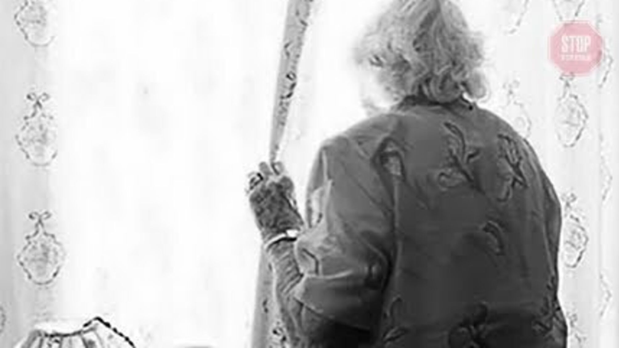 Суїцид у 89 років: в Дніпрі бабуся зробила крок з вікна будинку престарілих