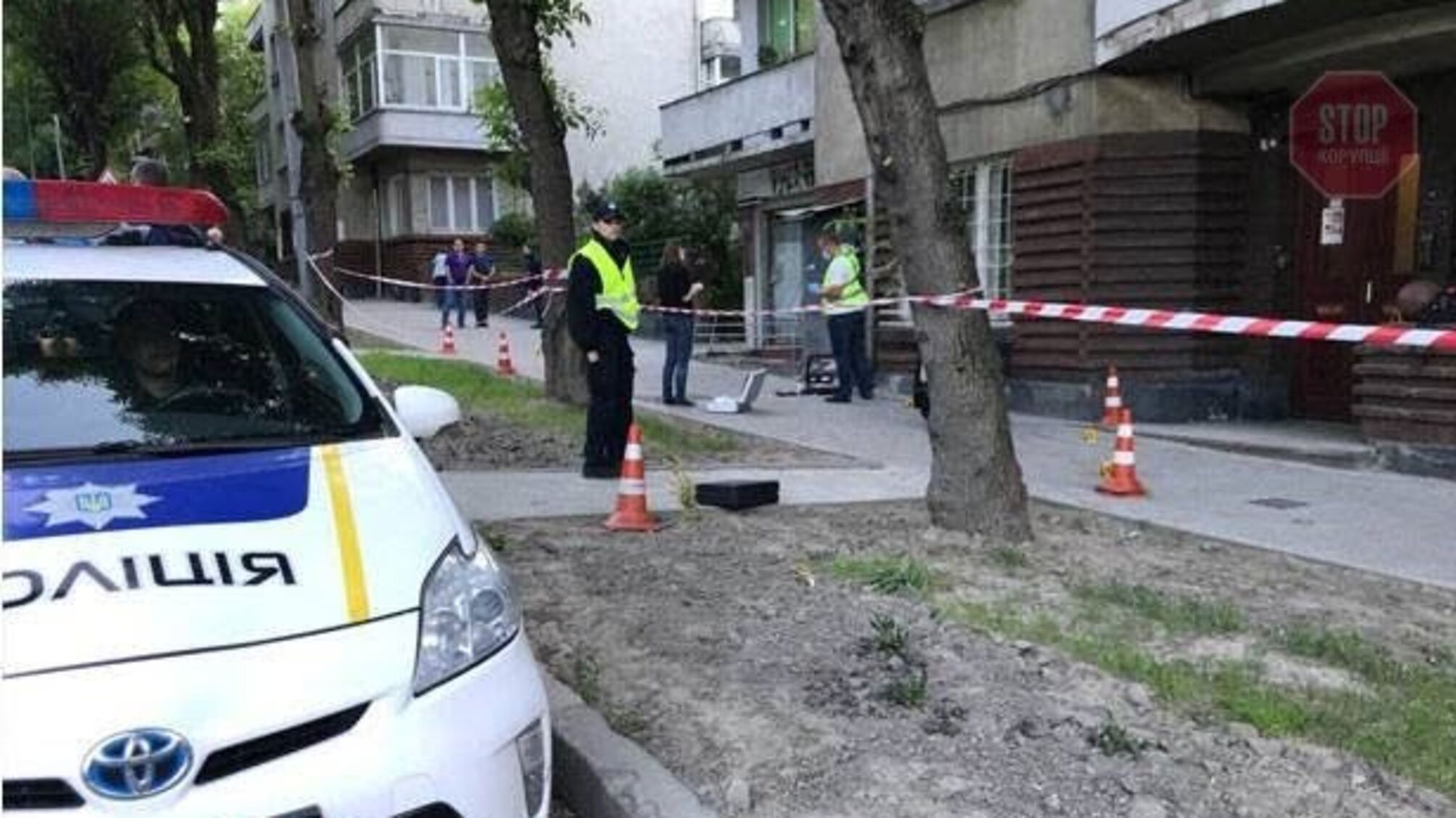 На Дніпропетровщині чоловік побив поліцейського – подробиці