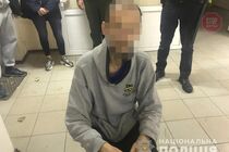 На Дніпропетровщині чоловік ледь не обікрав дитячу кімнату: його затримали