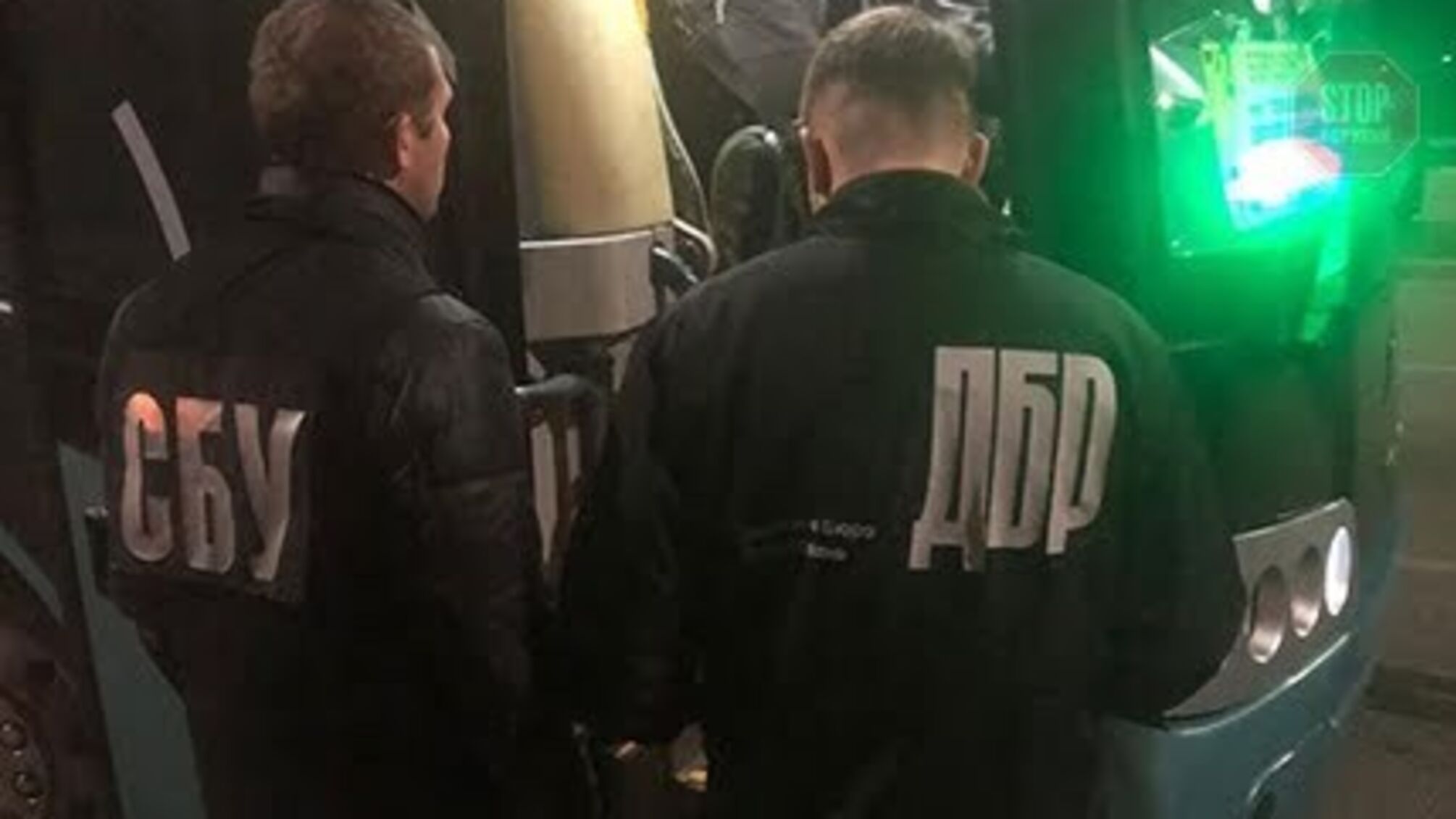 На Запоріжжі прокурора викрили на доларовому хабарі (фото)