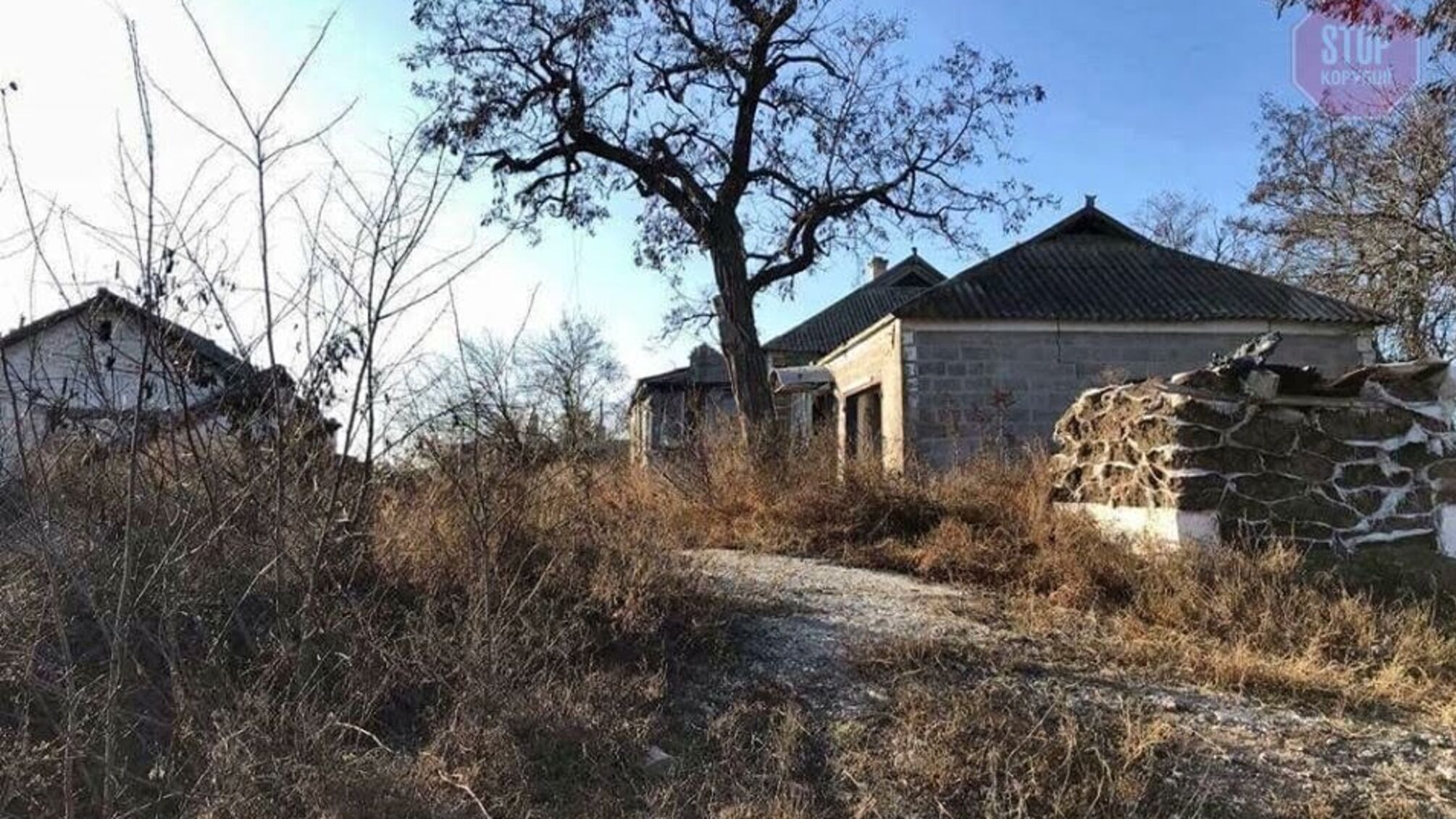 На Донбасі у жилому будинку військовики виявили схрон боєприпасів (фото)