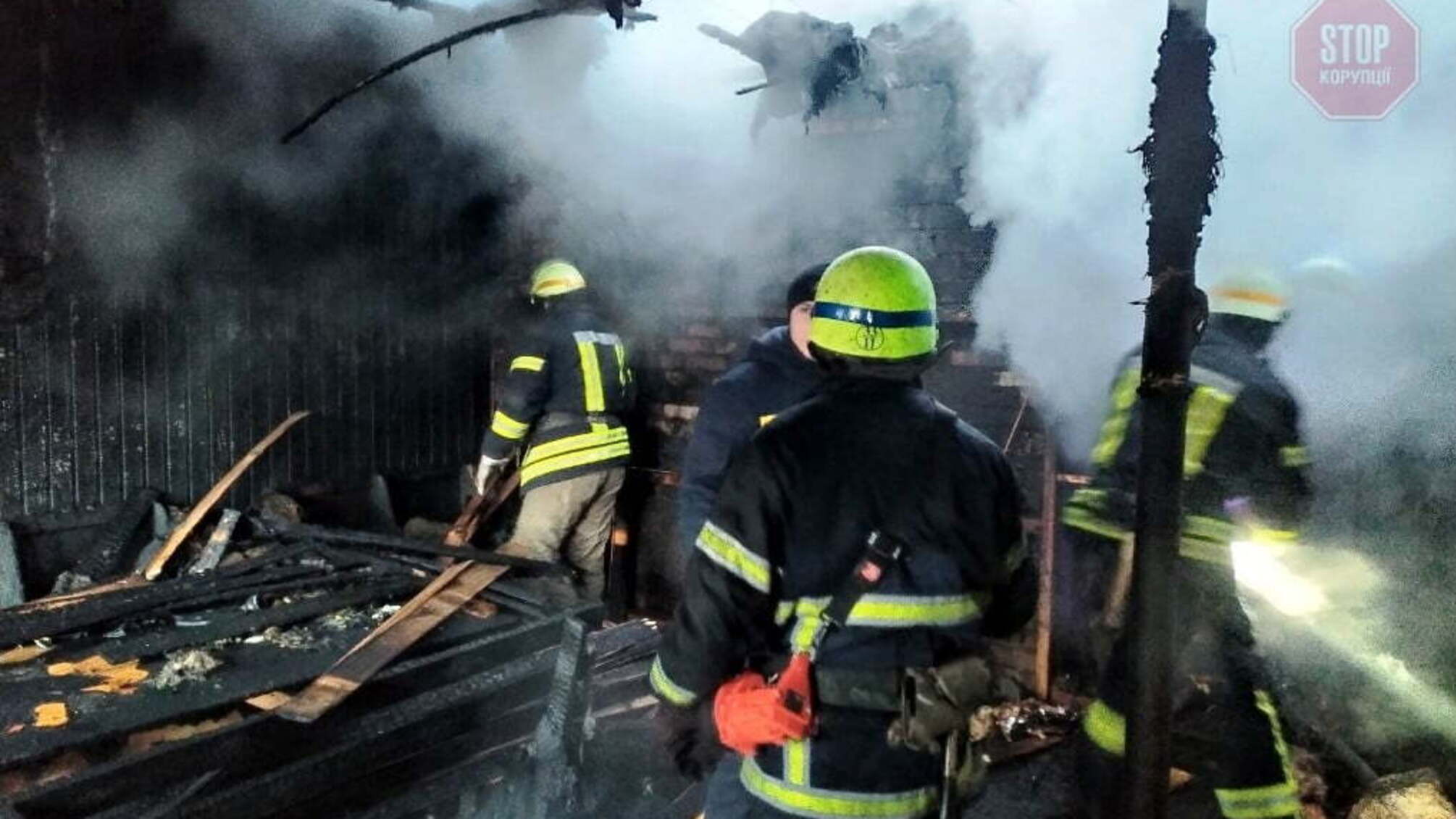На Дніпропетровщині вогнеборці ліквідували пожежу у сауні (фото)