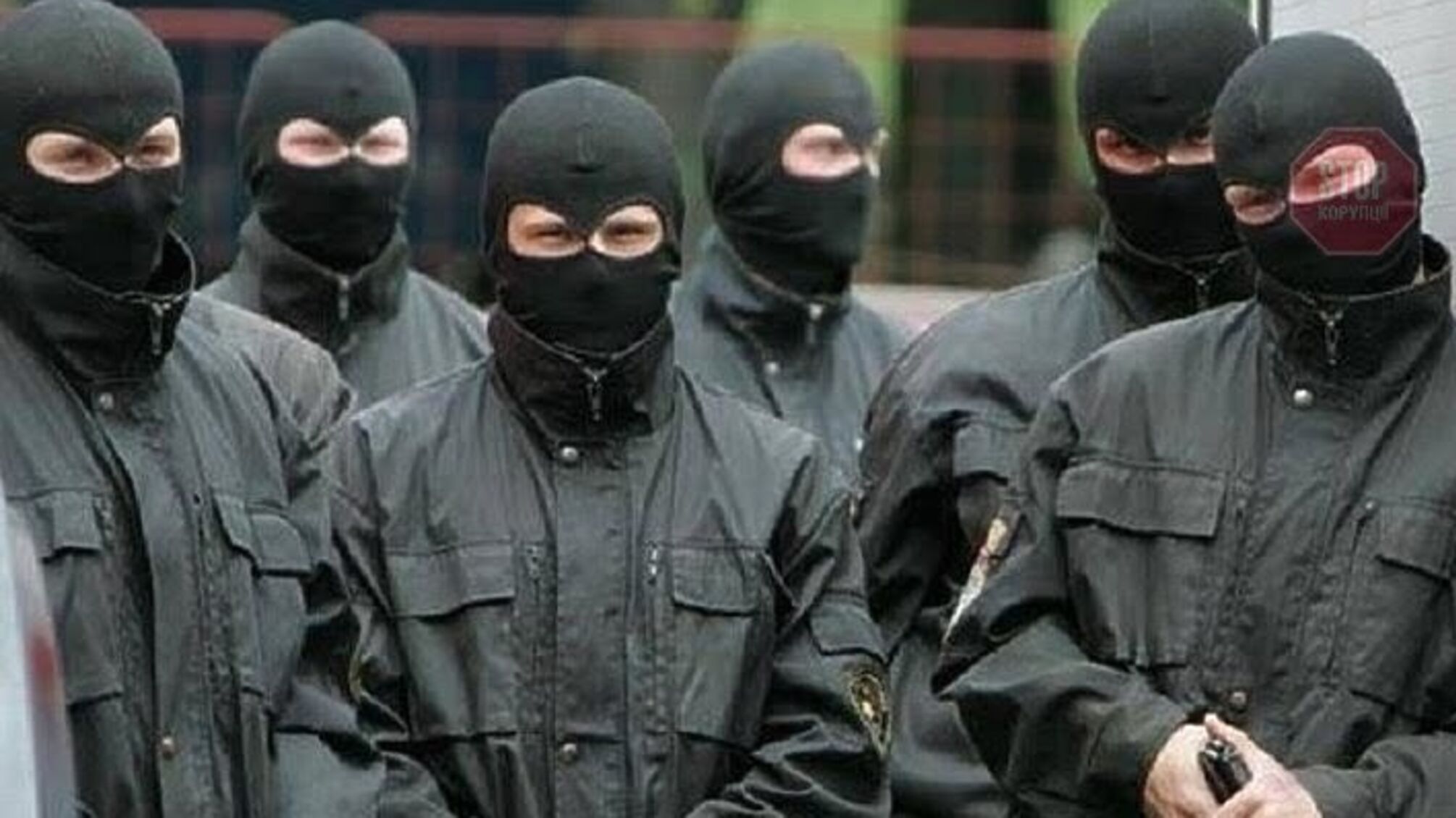 У Харкові злочинці в балаклавах пограбувала квартиру місцевої мешканки