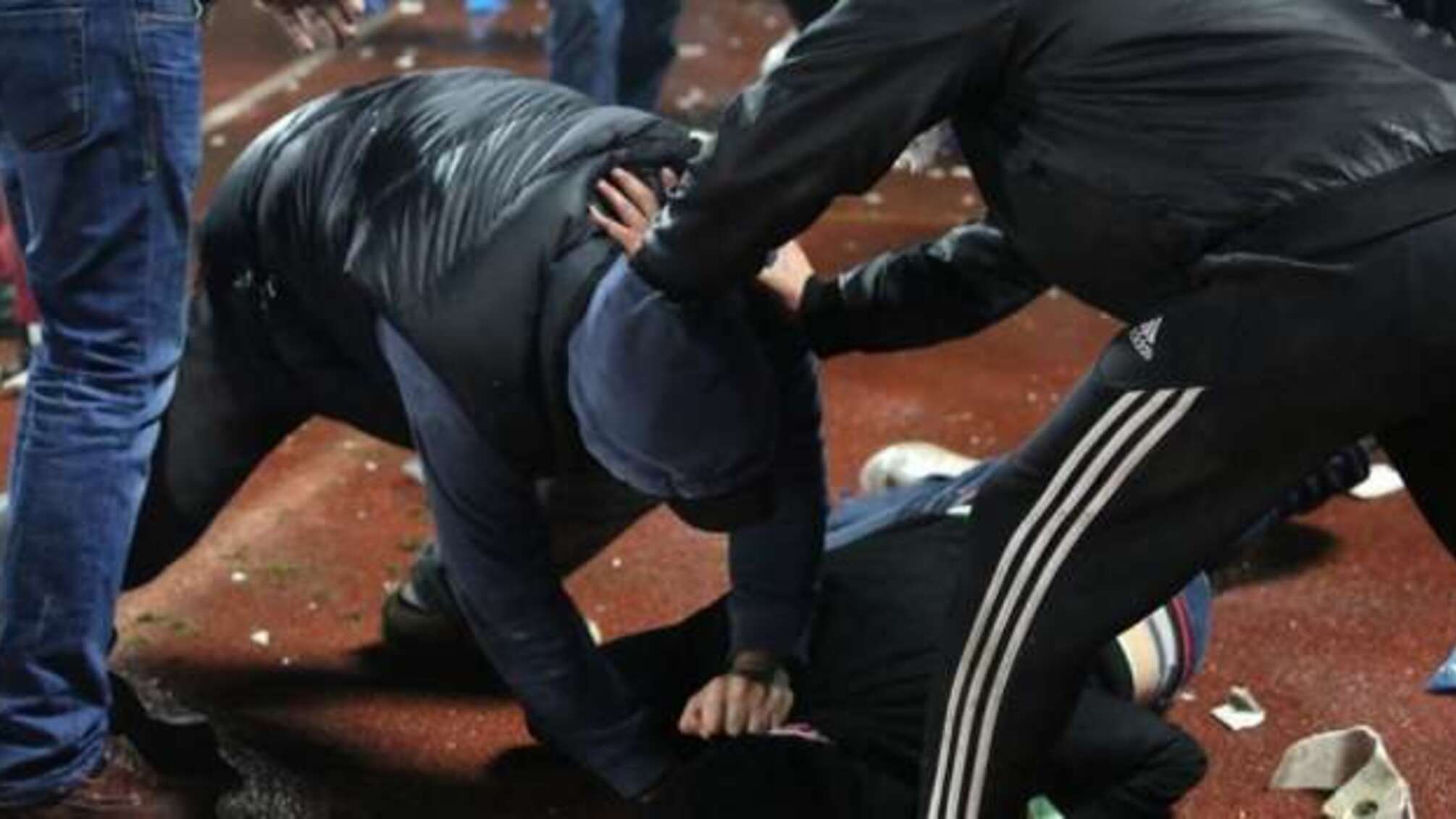 Ногами по голові: у Львові жорстоко побили держслужбовця