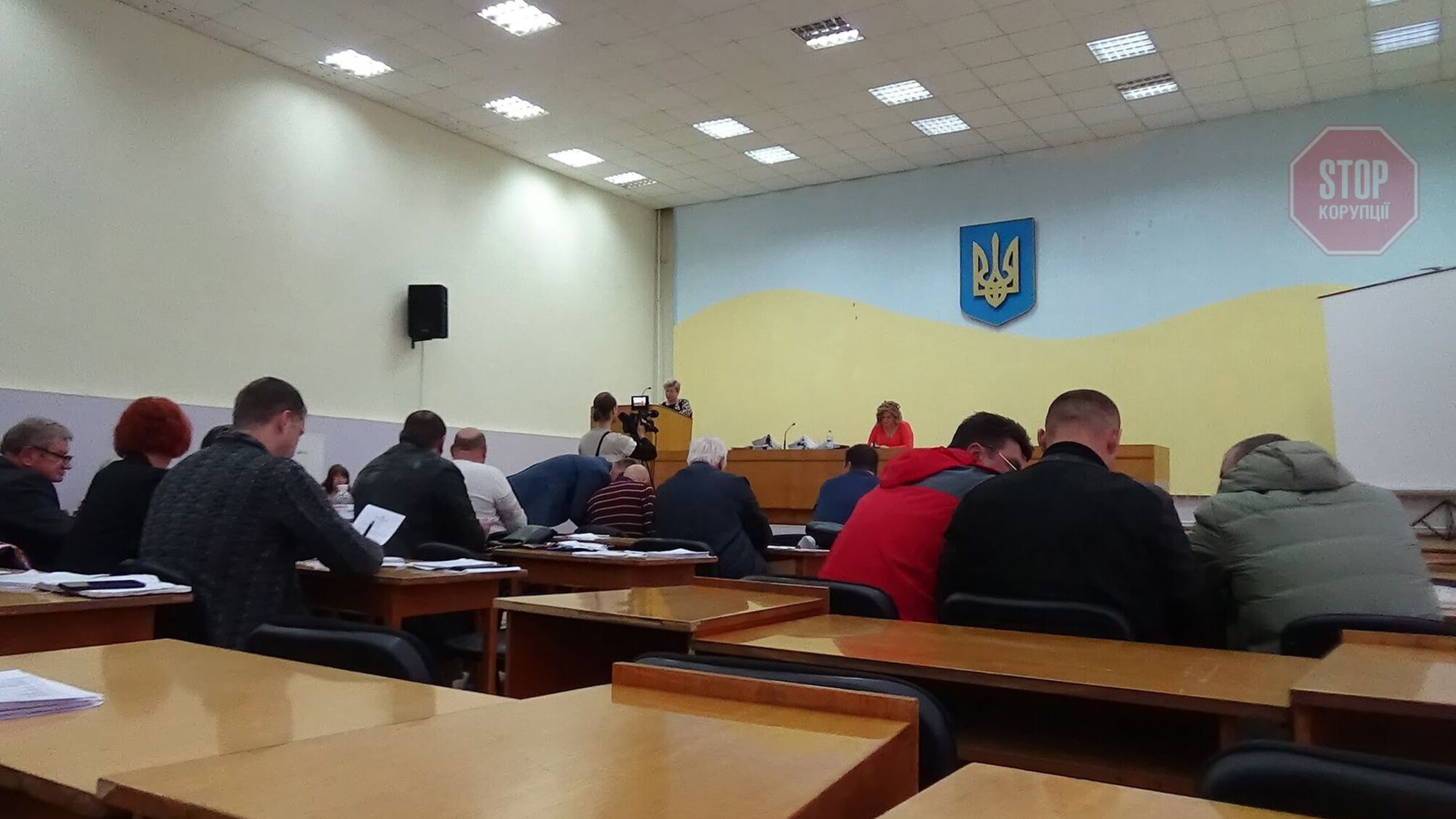 Активісти з Дніпропетровщини викрили очільницю міськради Марганця у корупційних оборудках (відео)