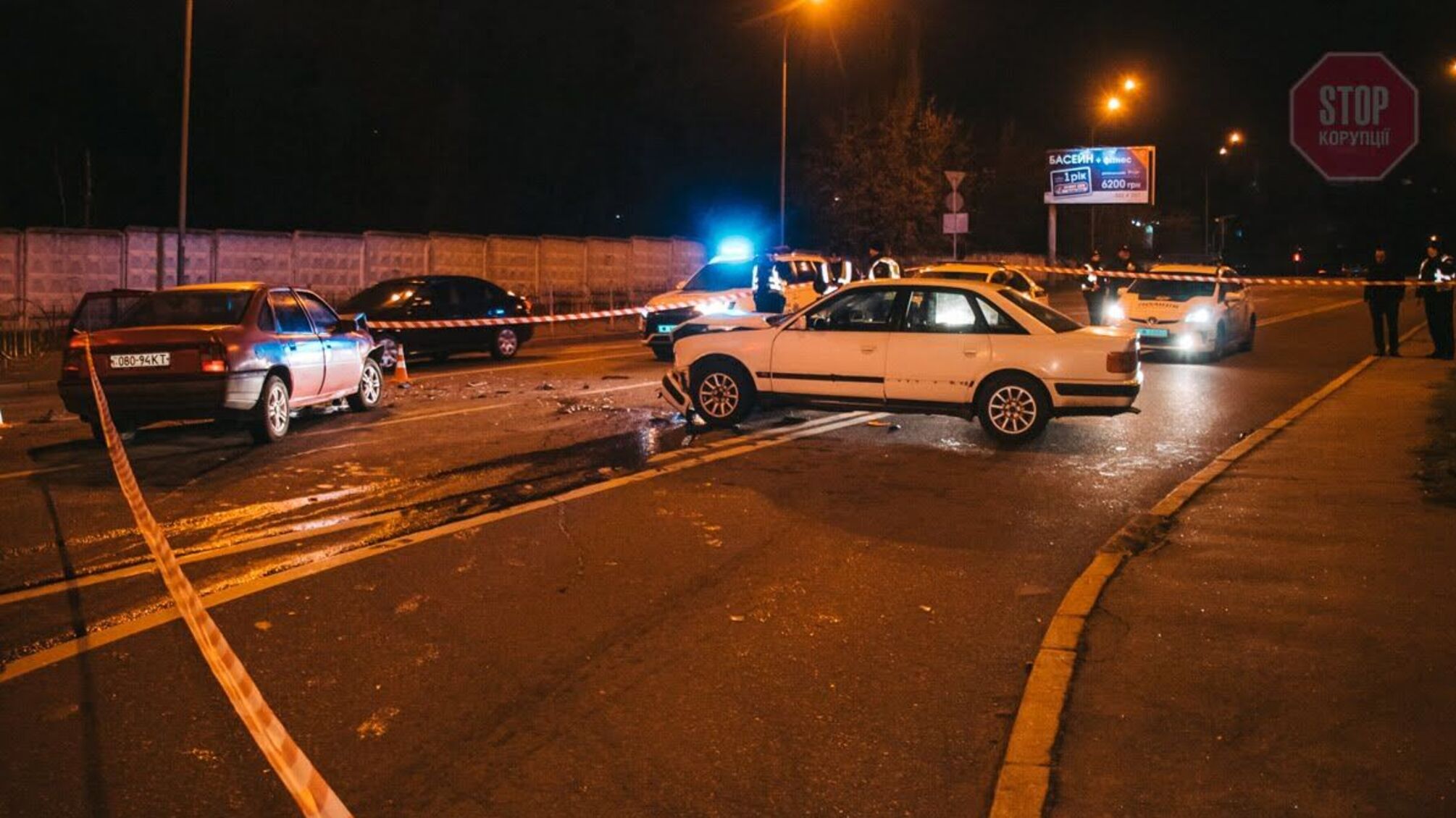 У столиці під ранок нетверезий водій Opel влетів в іншу іномарку, є постраждалі