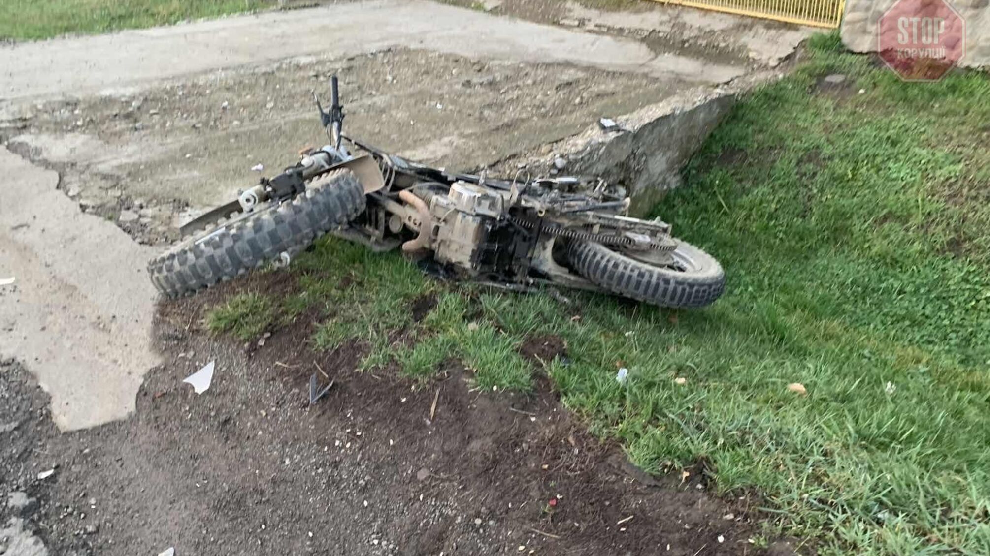 На Закарпатті сталася аварія за участю підлітків: є постраждалі