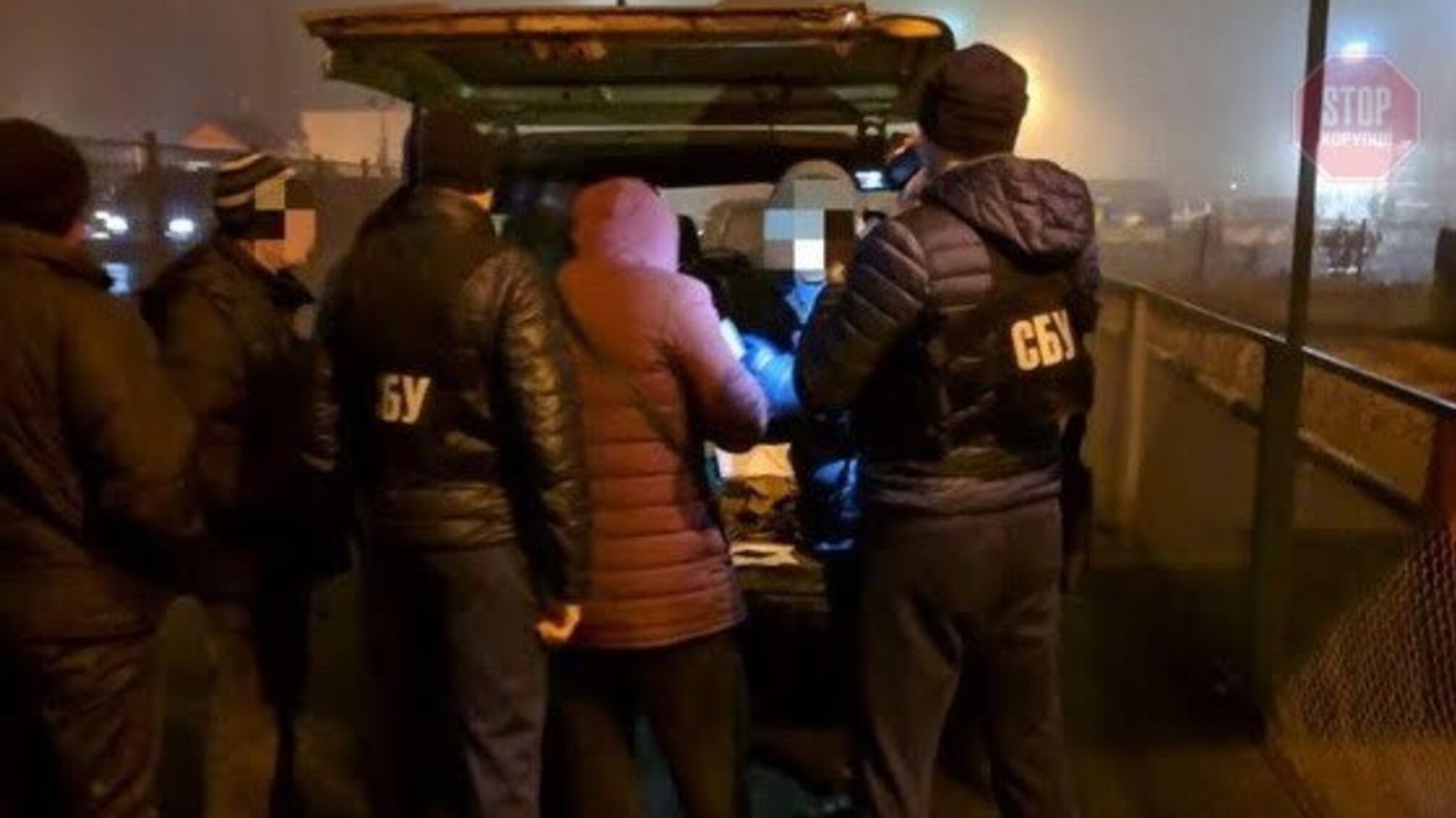 На Харківщині прикордонники допомогали нелегалам переправлятись через кордон