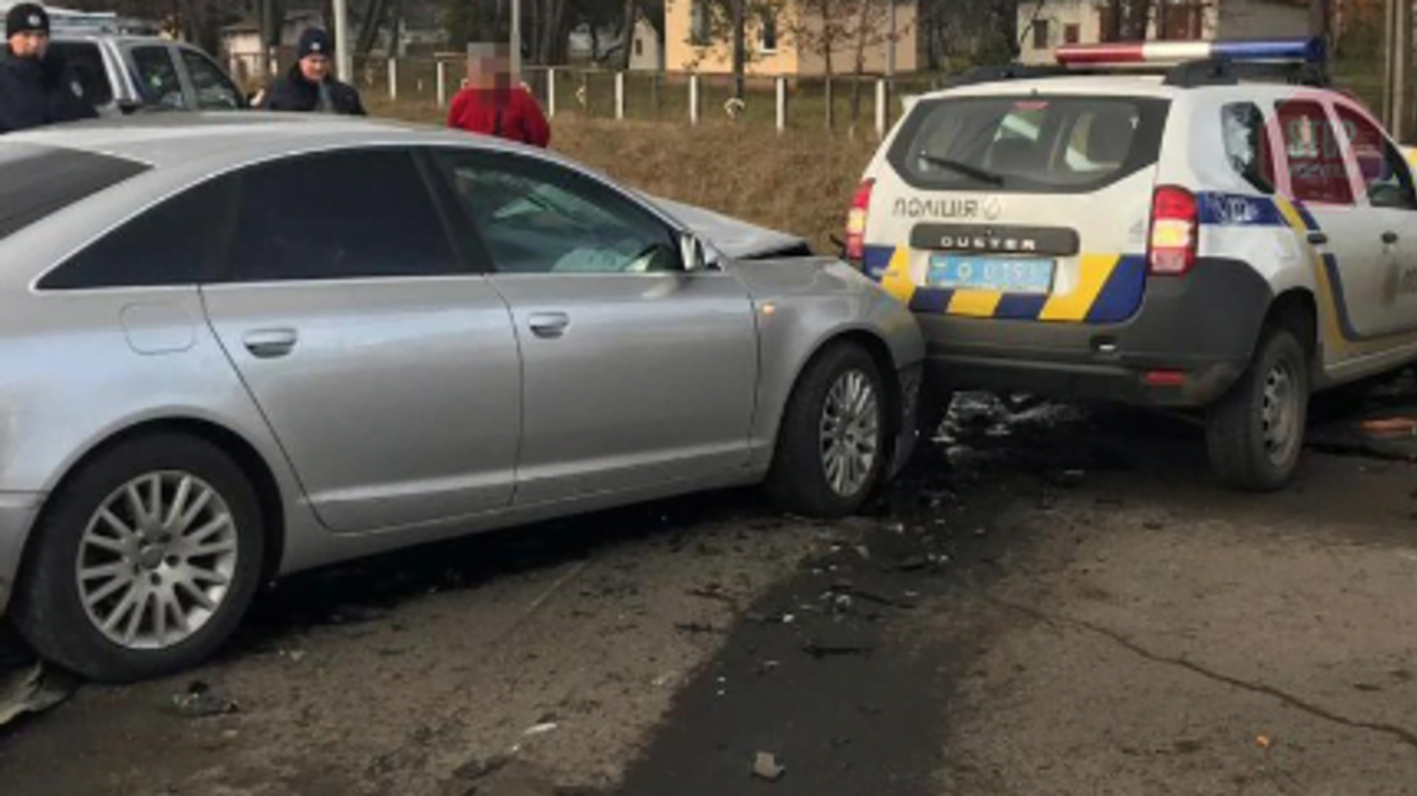 На Волині сталося ДТП за участю службового автомобіля поліції (фото)
