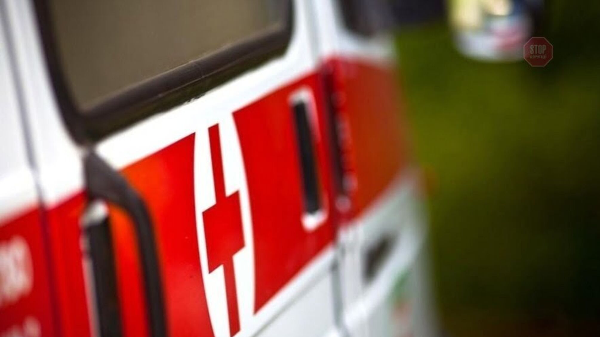 На Черкащині в автівці знайшли пару підлітків: дівчина загинула, хлопець – у реанімації