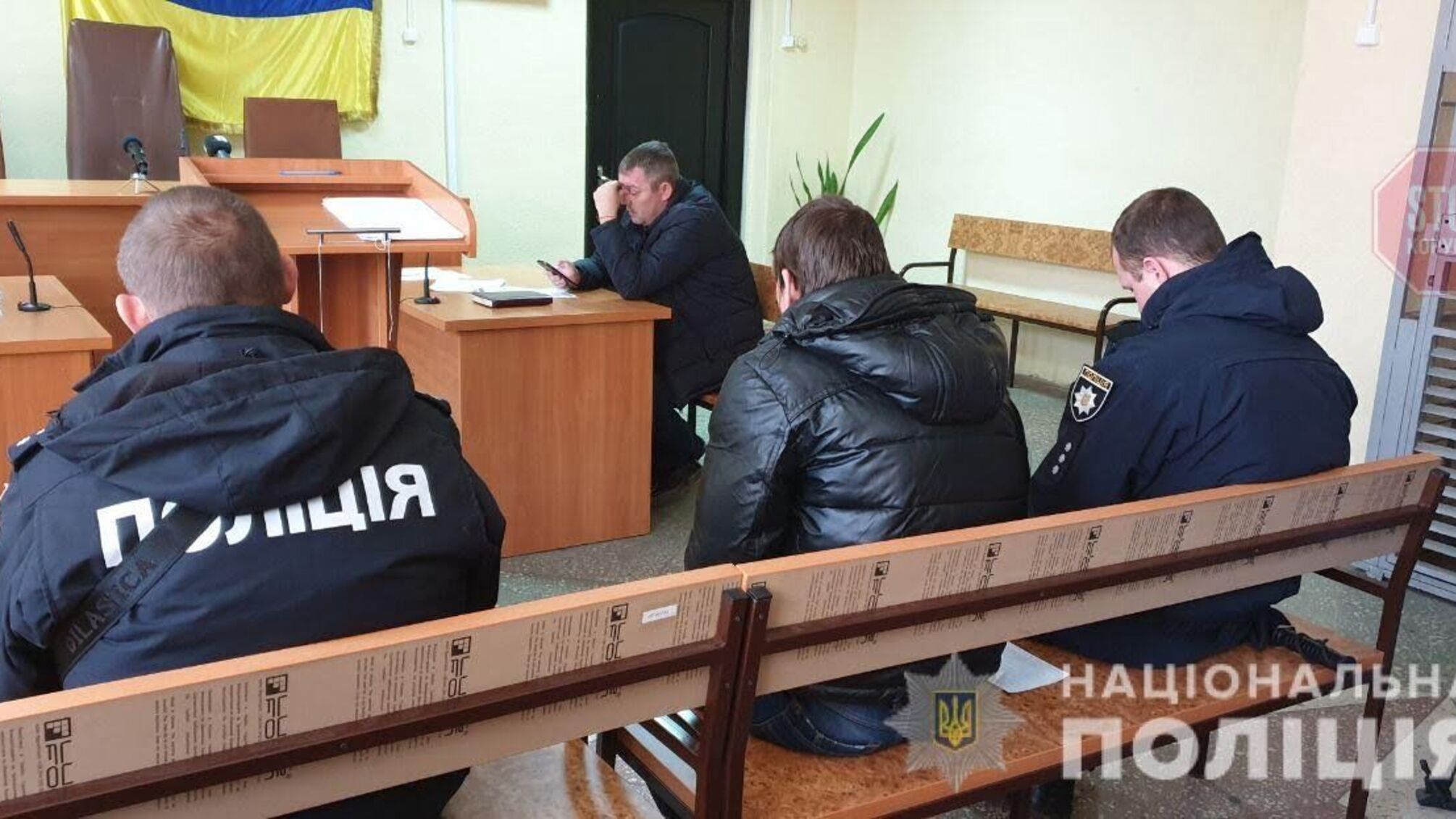 У Дніпрі чоловіка, який нападав та бив жінок, відправили в психіатричну лікарню (фото)