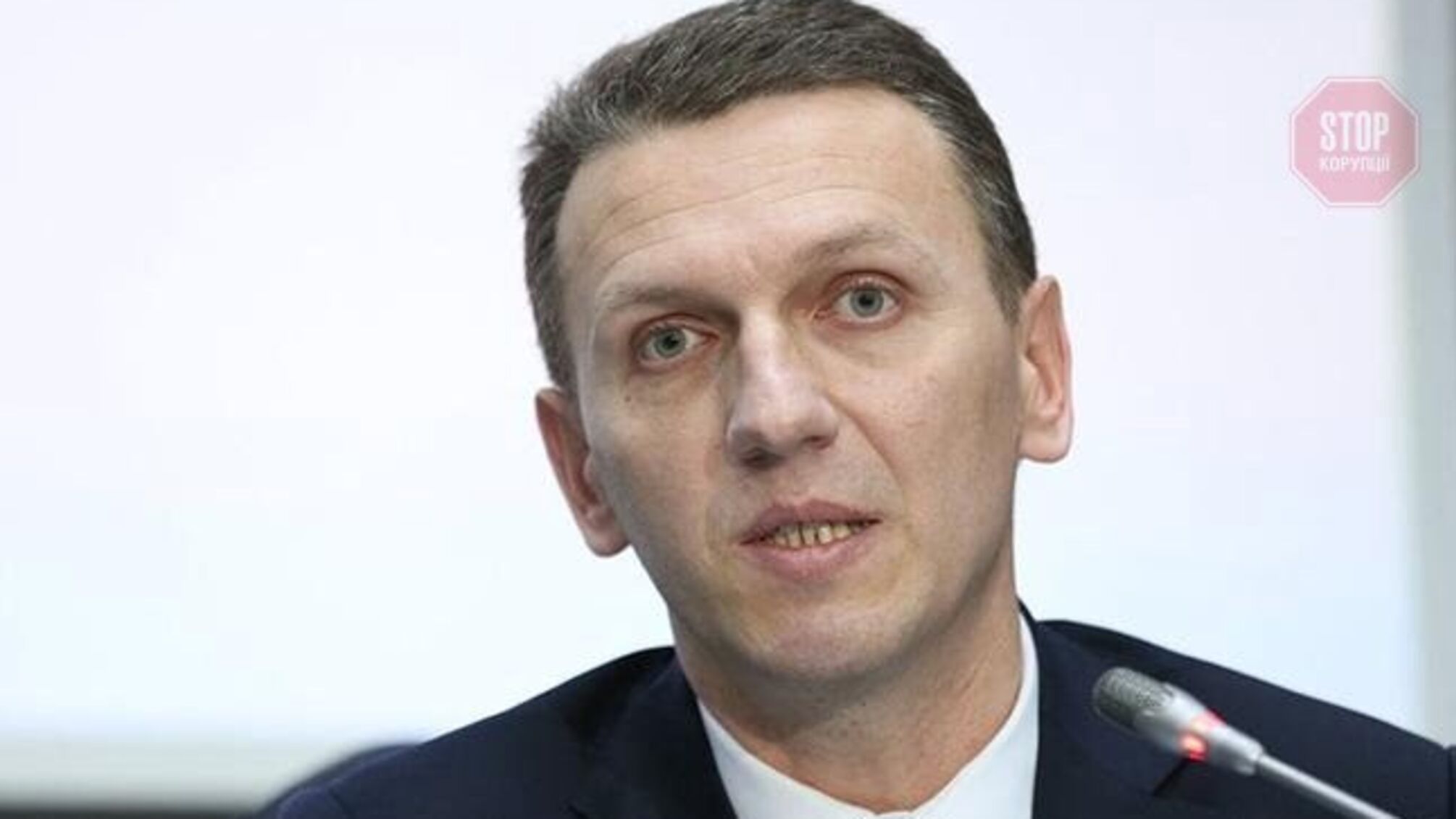 Зеленський звільнив директора ДБР та призначив замість нього нардепку зі 'Слуги народу'