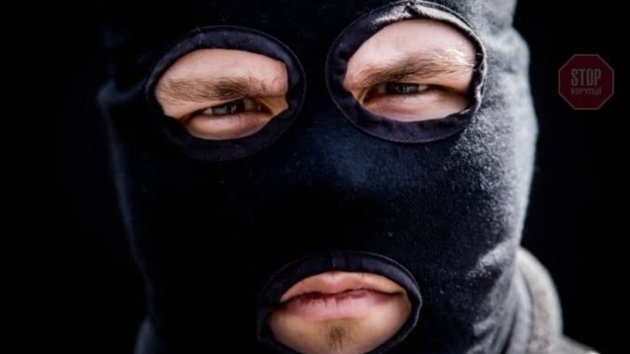 У Запорізькій області невідомі в масках пограбували заправку