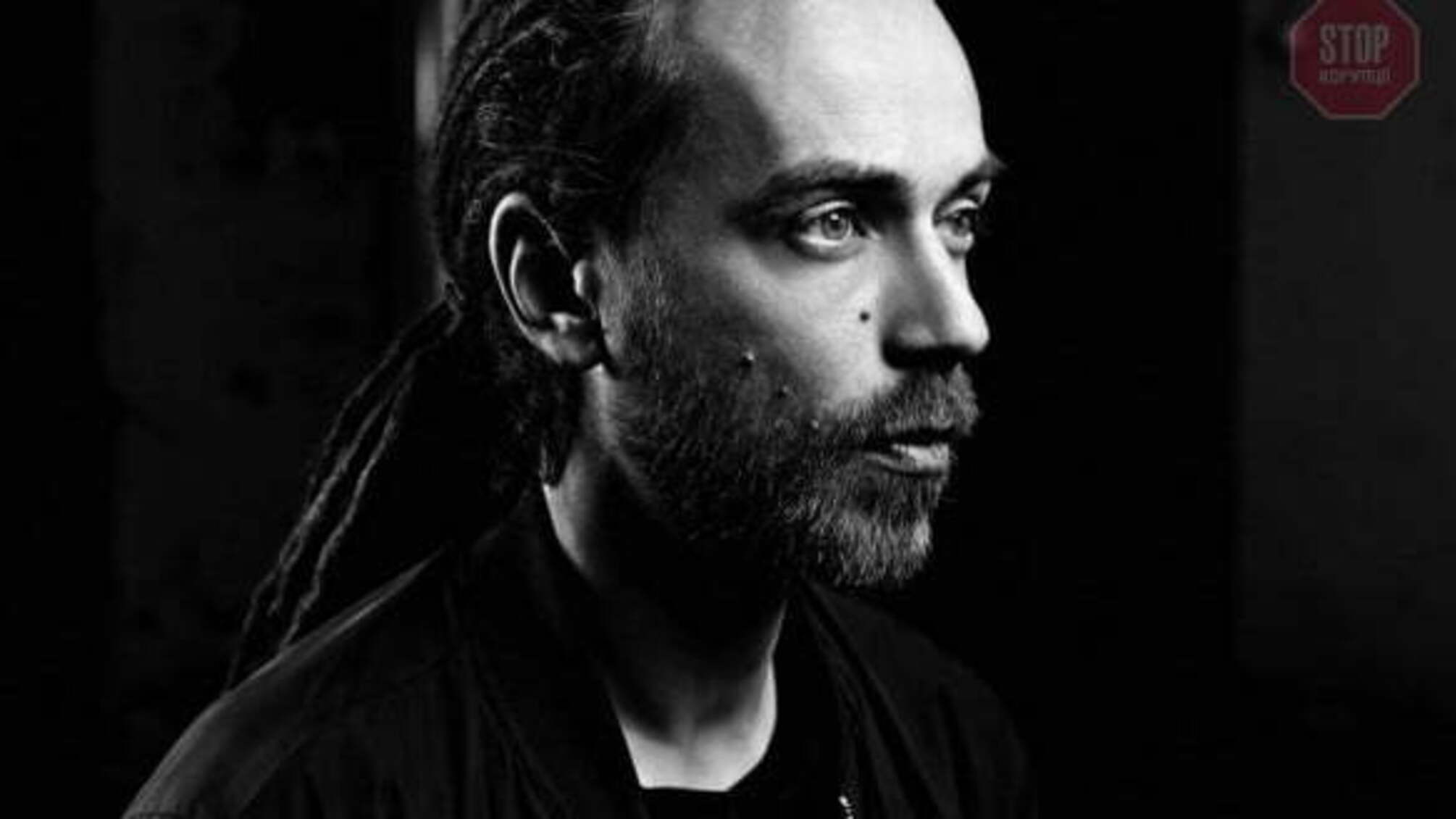 Невідомі підпалили могилу Децла — подробиці