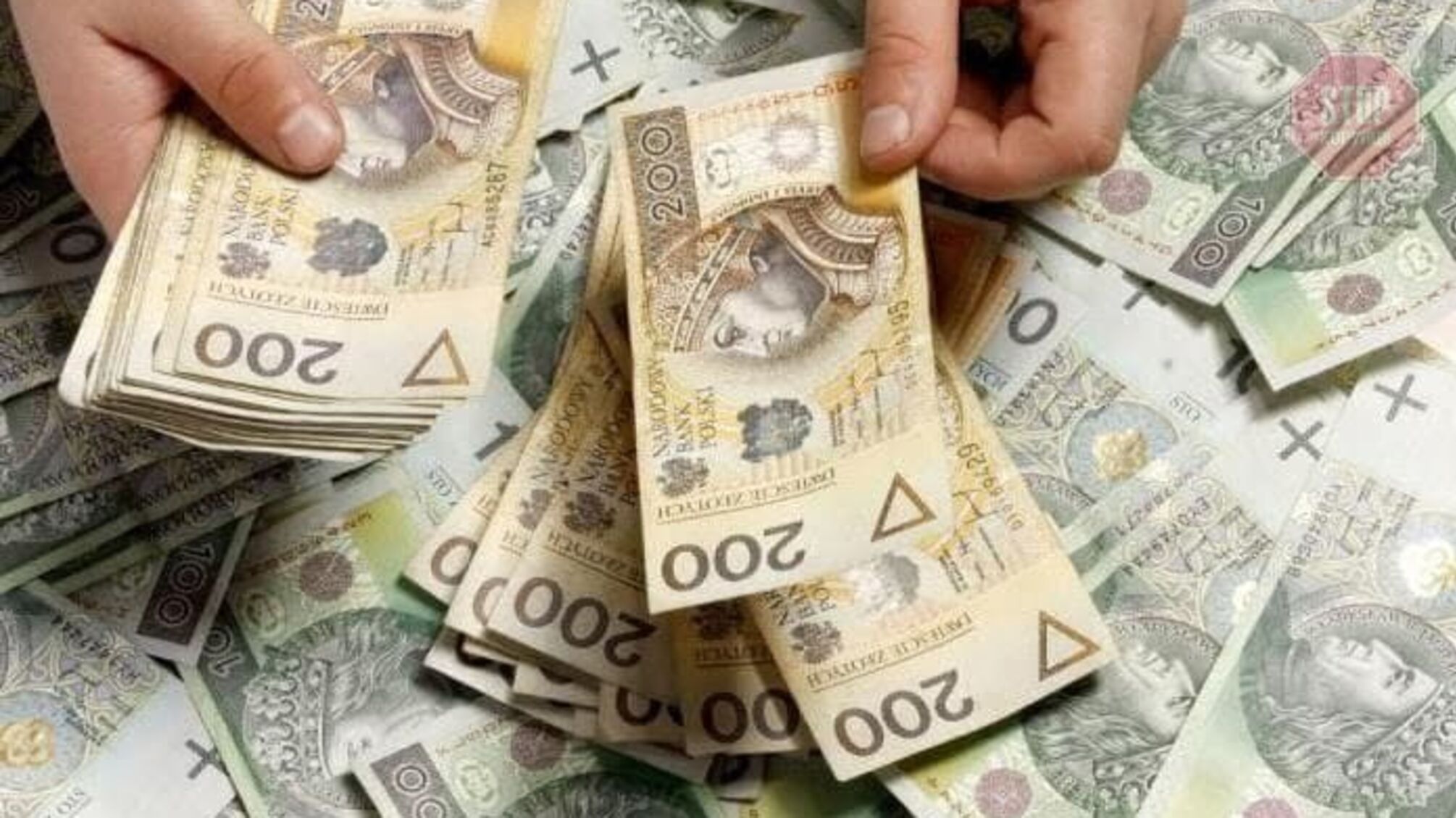 Змінив ім'я, думав, не впізнають: в Польщі українець сплатив величезний штраф