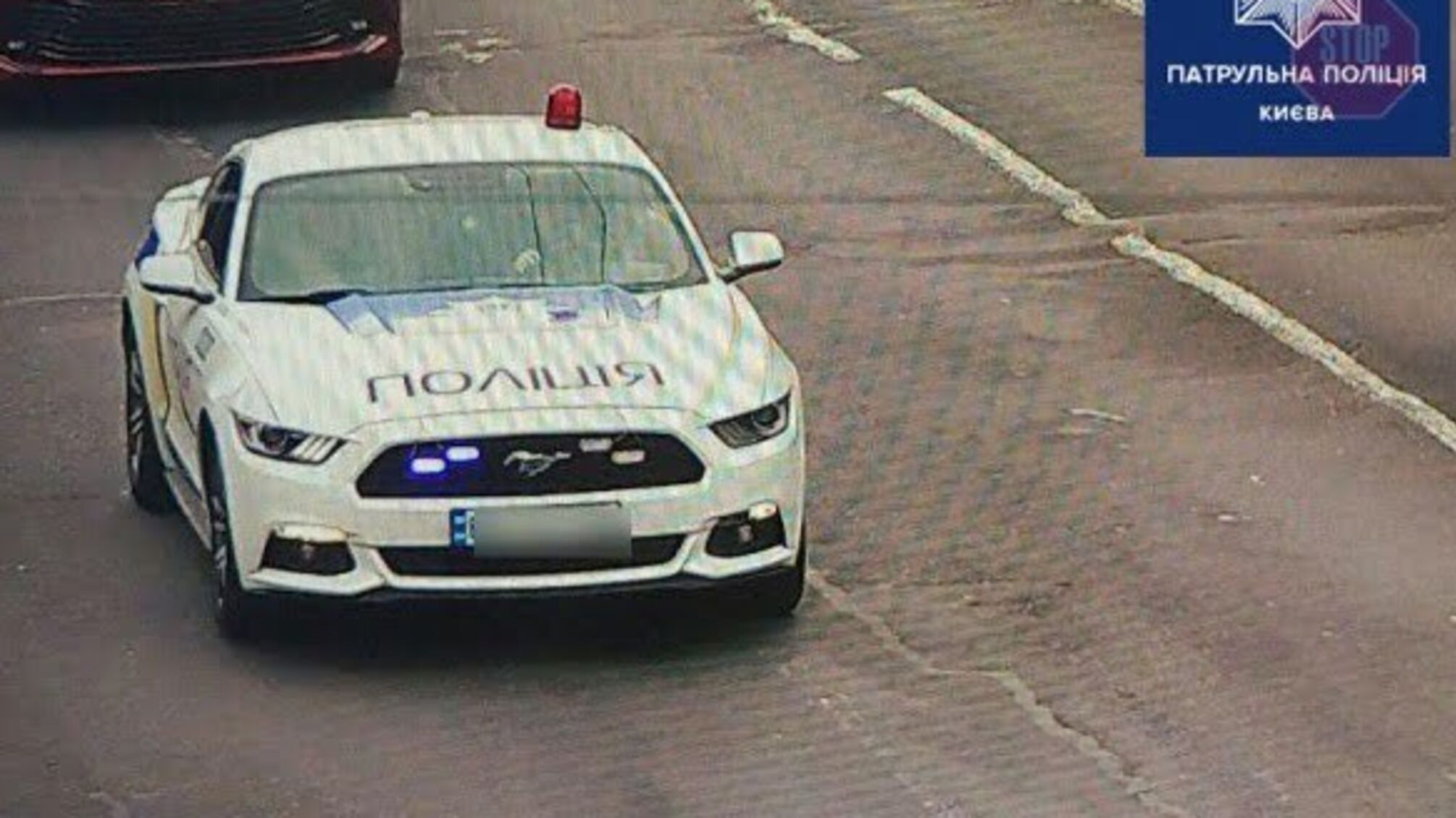 Фейковий коп на службовому авто: у Києві затримали псевдополіцейського (фото)