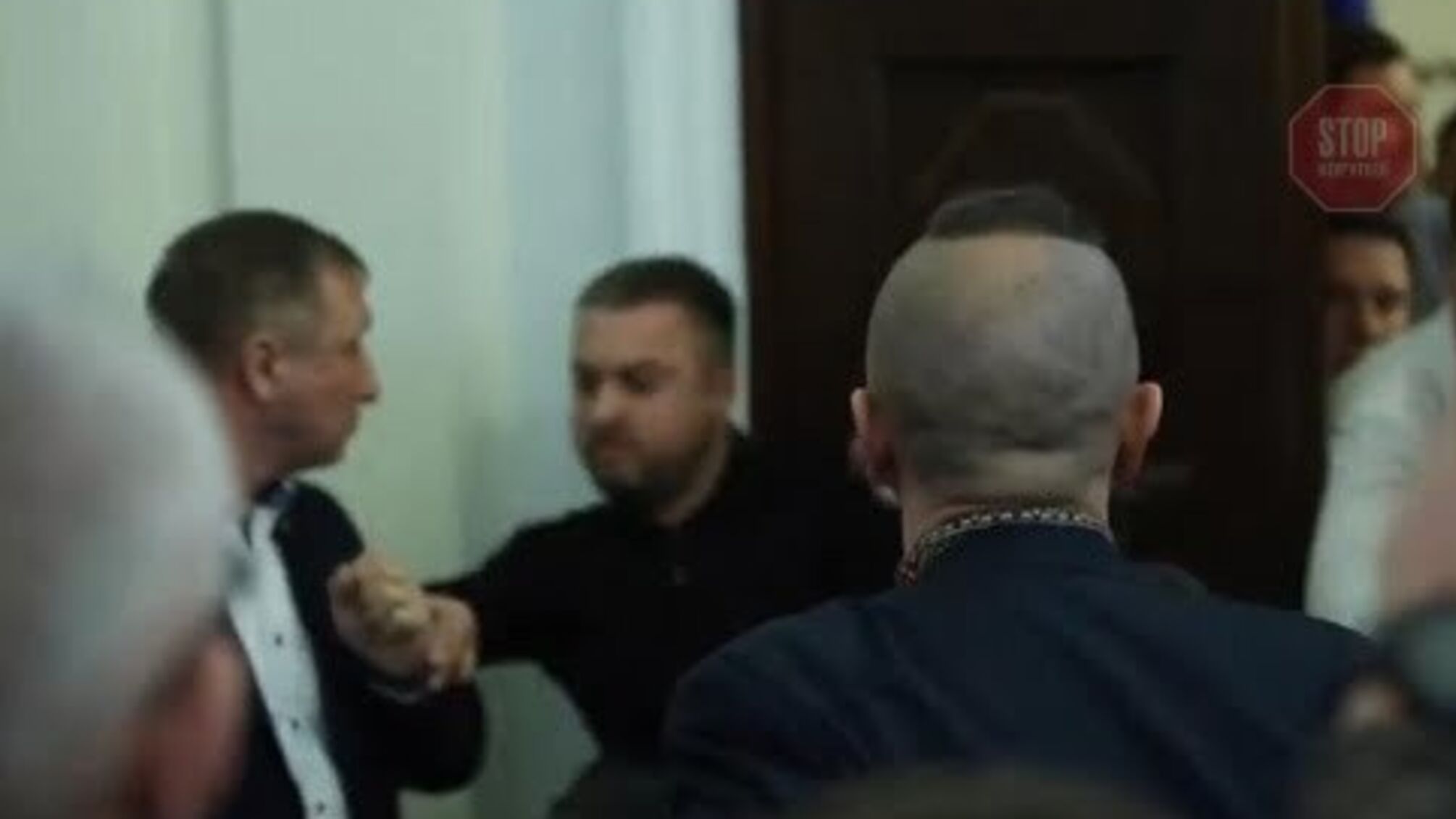 Поліція відкрила справу за фактом бійки депутатів