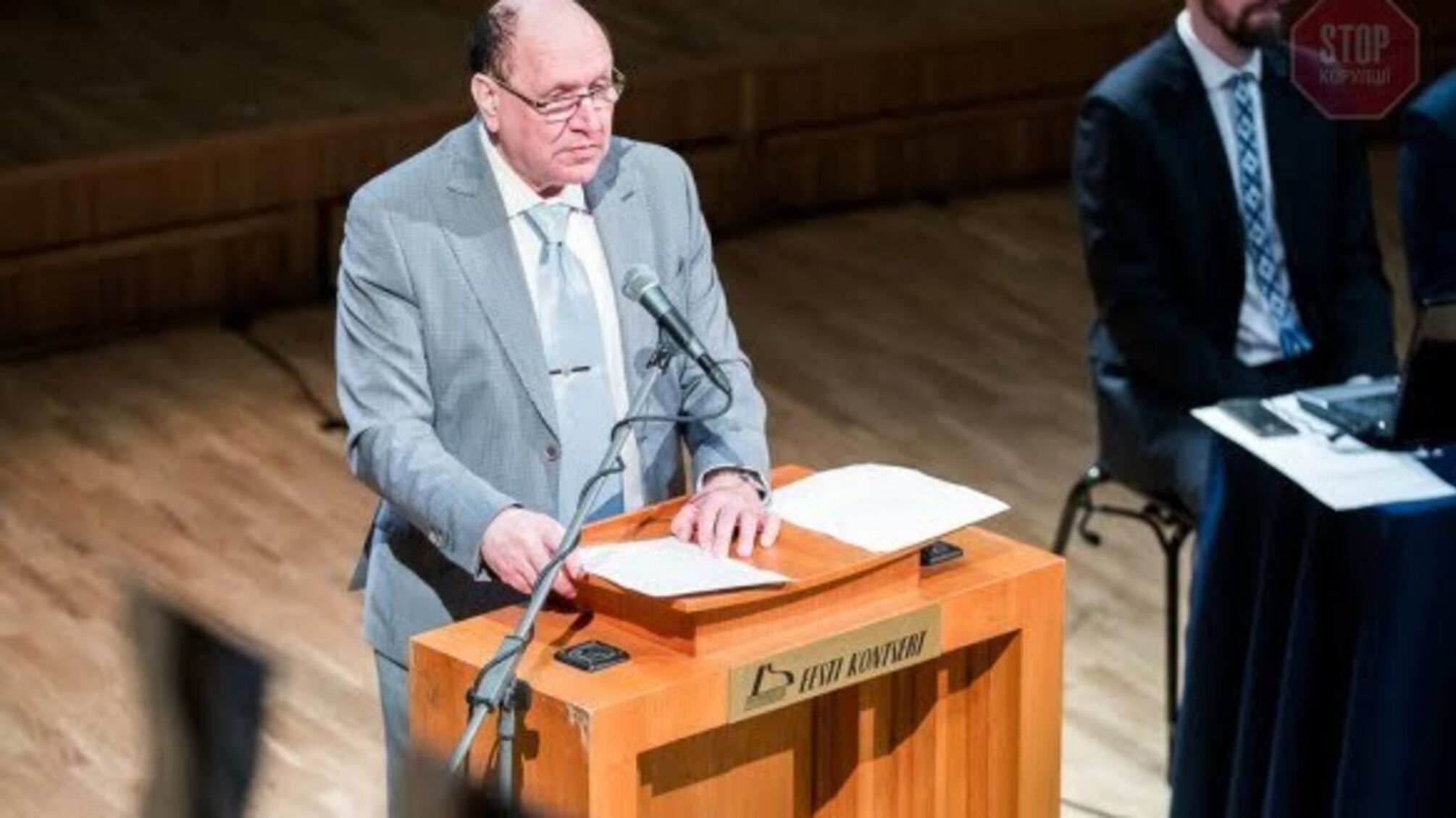 Скандал по-естонські: президентка закликає звільнити голову МВС після його провокативної промови