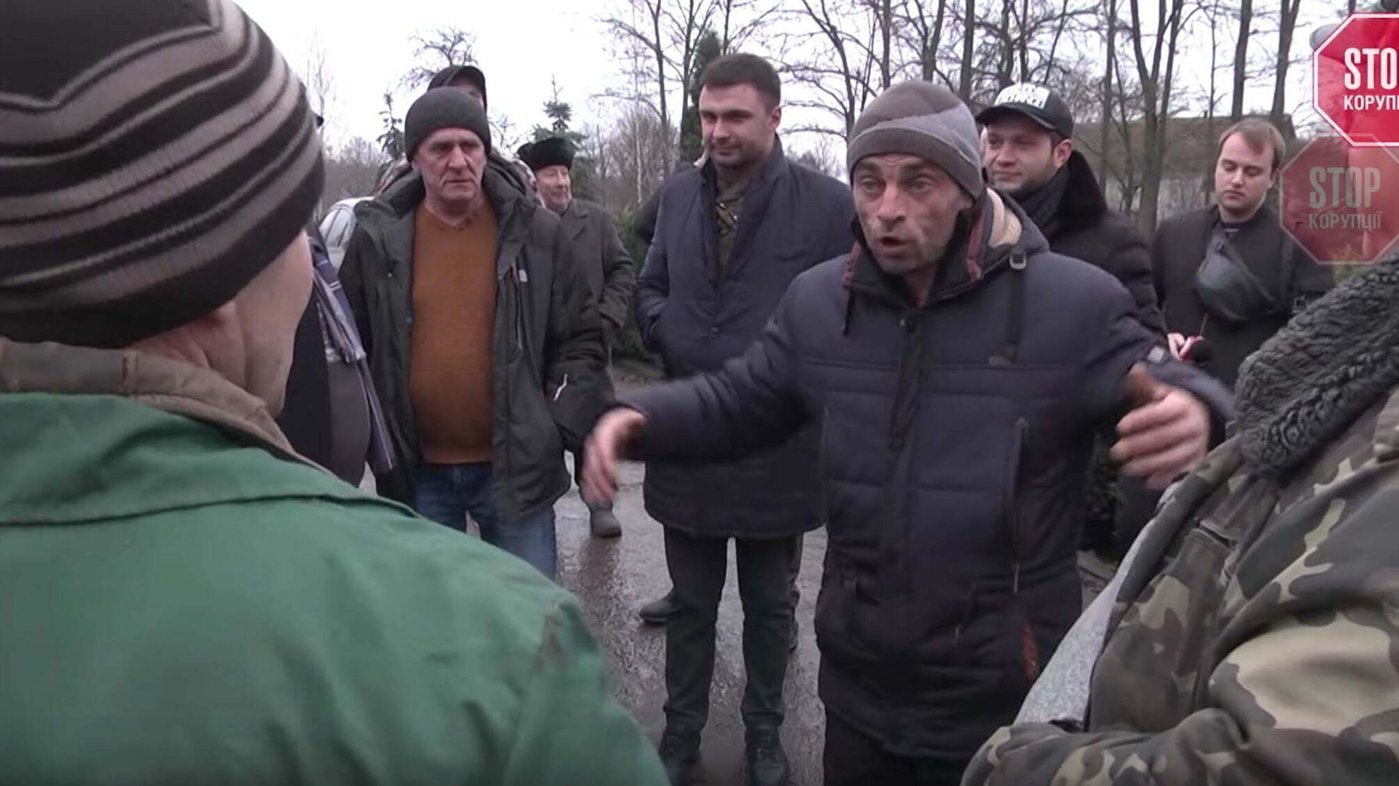 Побили і зламали ніс: на Драбівщині псевдоактивісти «провчили» лідера благодійного фонду