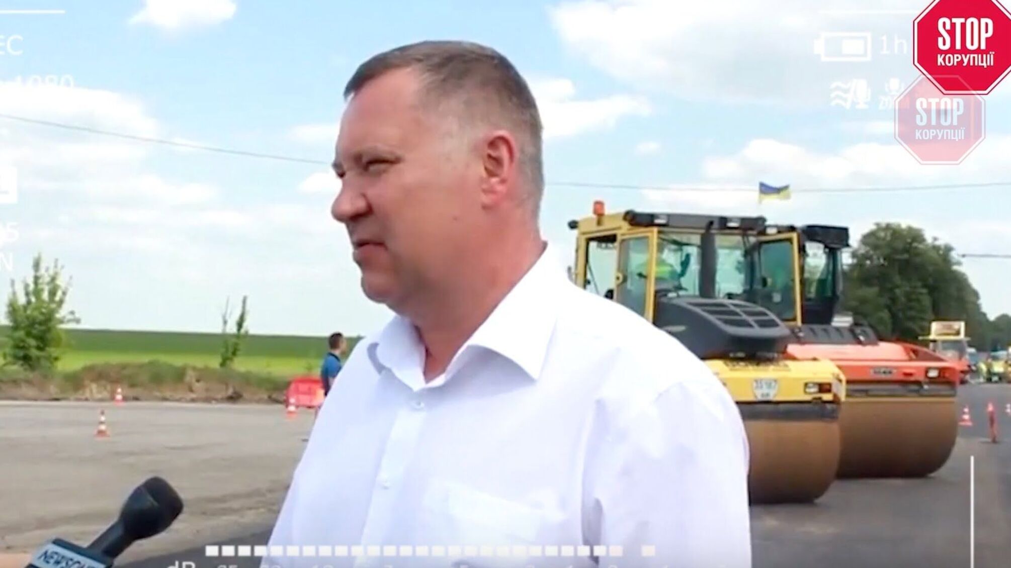 Наближені до очільника Вінницького облавтодору підрядники «закатали в асфальт» майже мільярд гривень