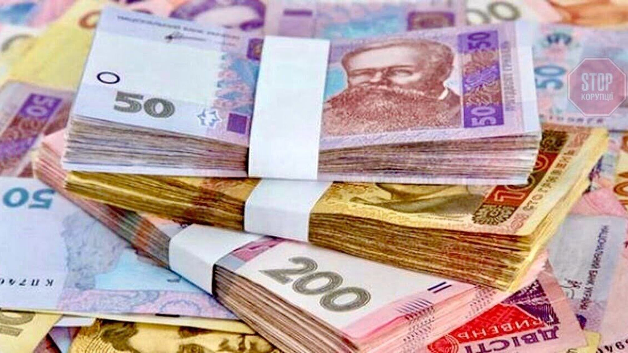 Шахраї видурювали гроші у запорізьких VIPів від імені головного податківця