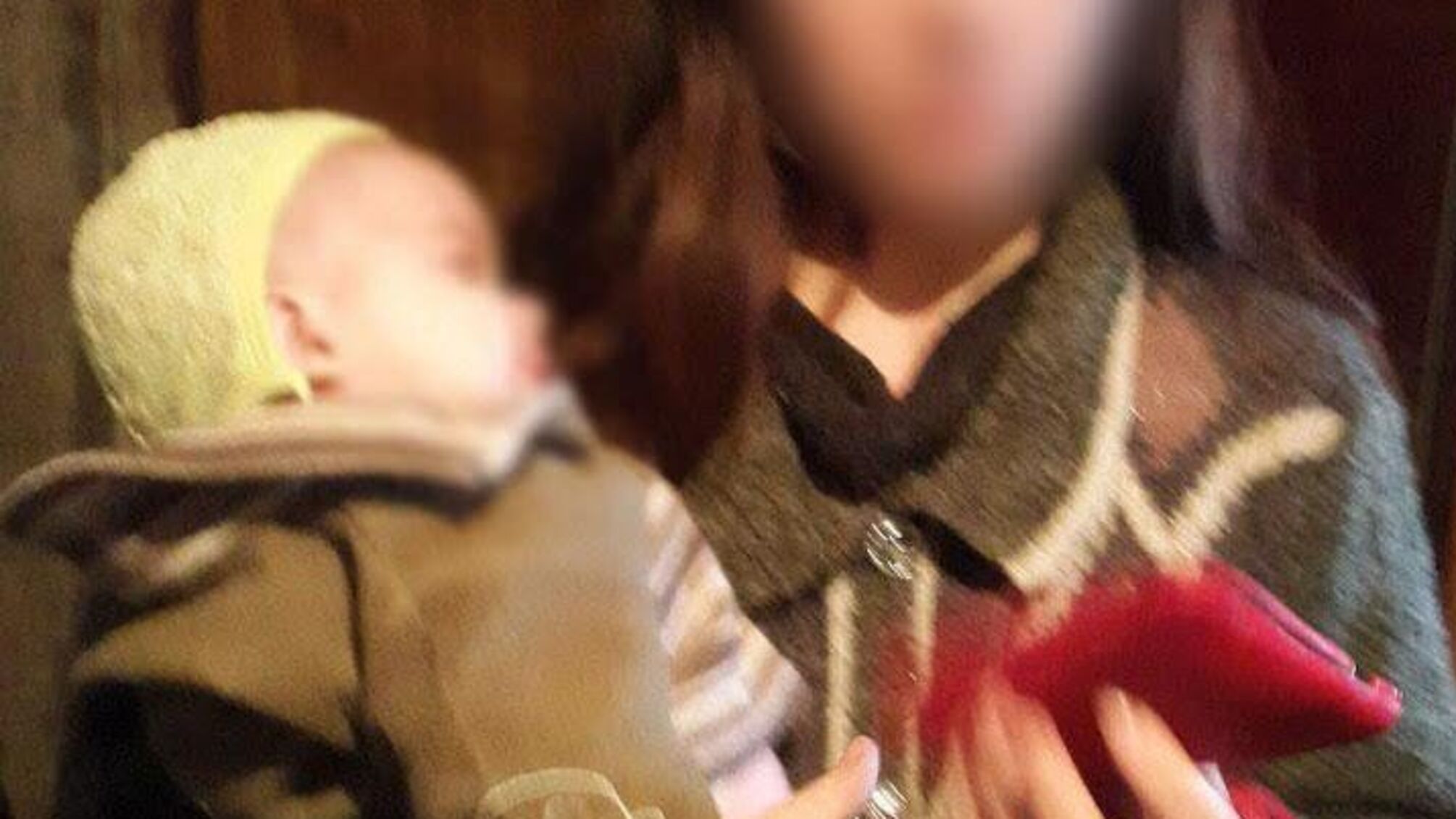 На Донеччині у горе-матері вилучили 7-місячного немовля (фото)