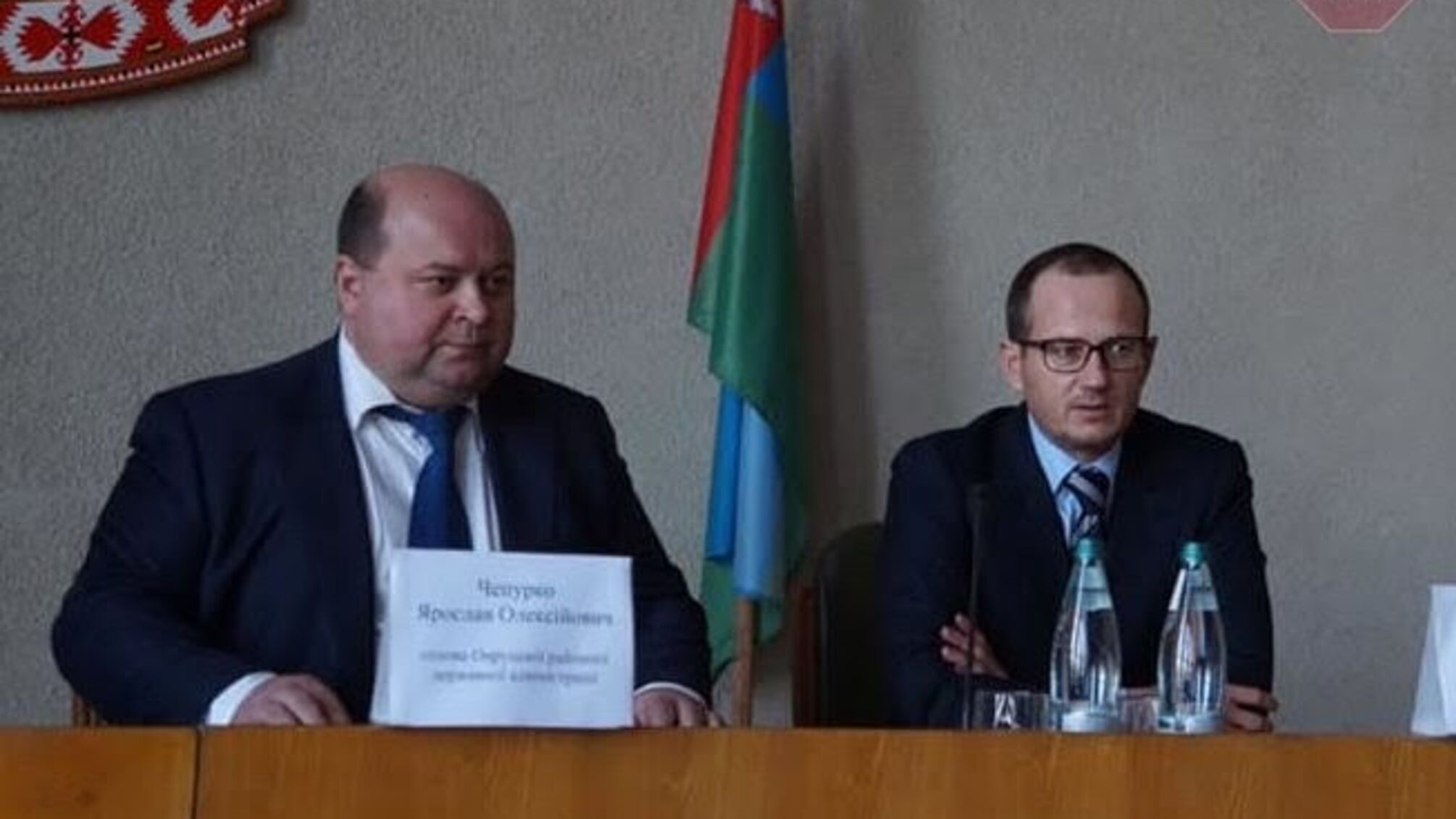 Нові обличчя у владі: жителі Овруччини обурені призначенням незнайомого очільника району