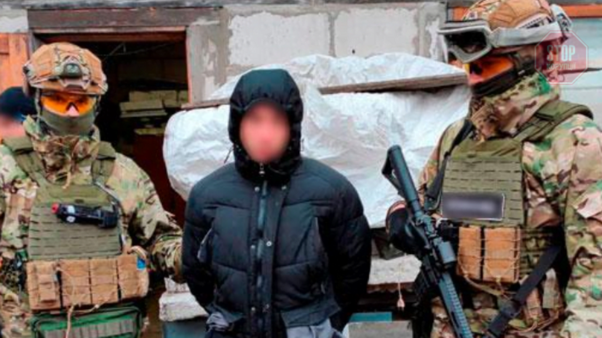 На Чернігівщині злочинці для виготовлення наркотиків використовували засіб для чистки каналізації (фото, відео)