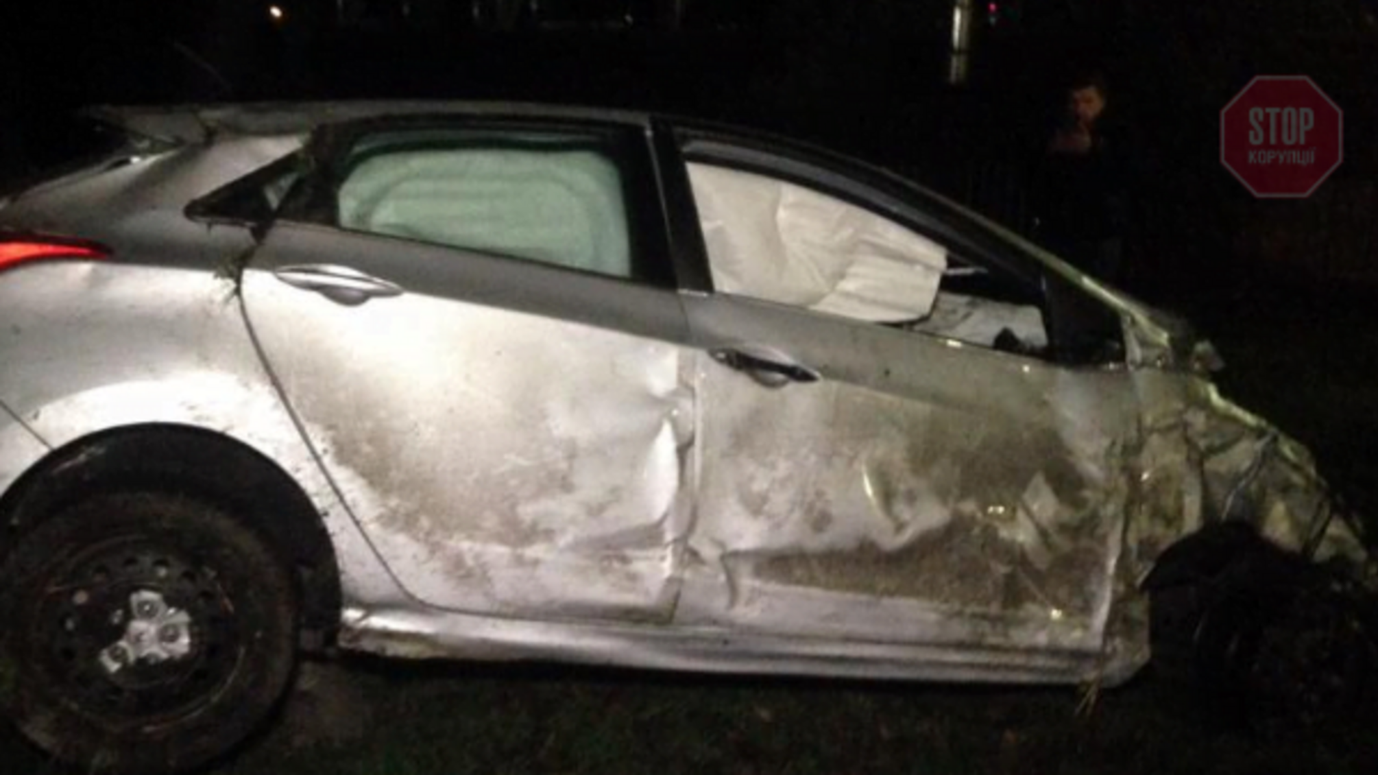 На Київщині сталася масова ДТП за участю чотирьох авто: є постраждалі (фото)