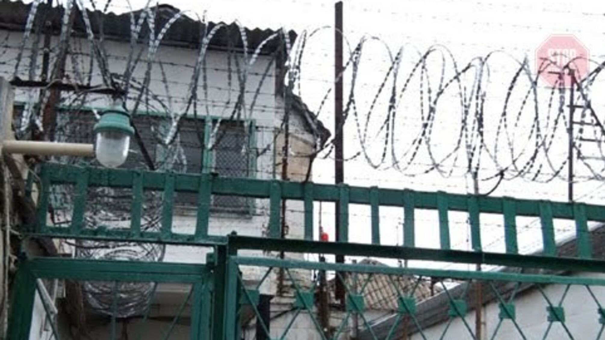 Досі  на волі: одного з в'язнів, який втік з колонії на Житомирщині- ще не спіймали