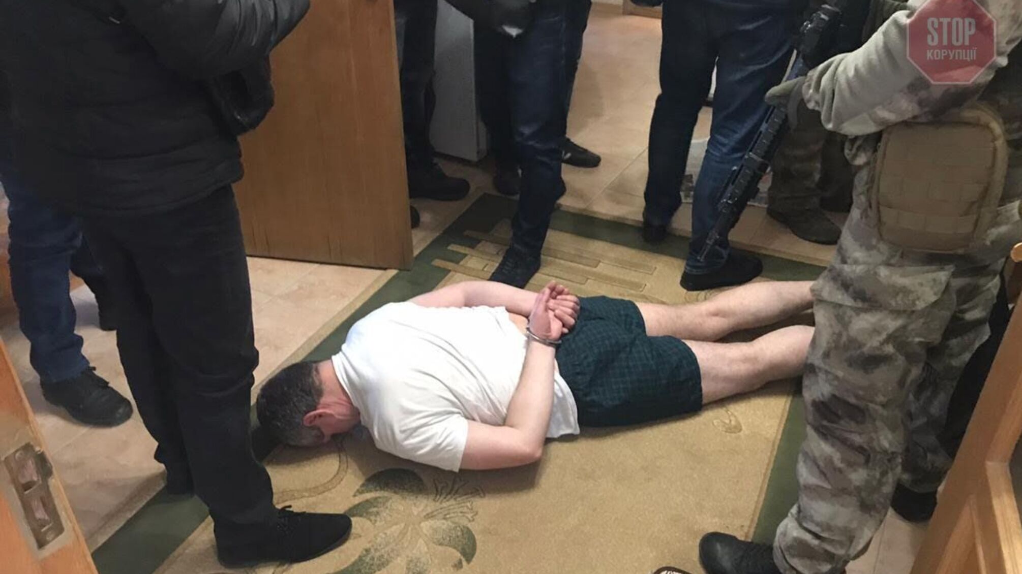 Кинув гранату на подвір’я бізнесмена: на Київщині затримали зловмисника (фото)