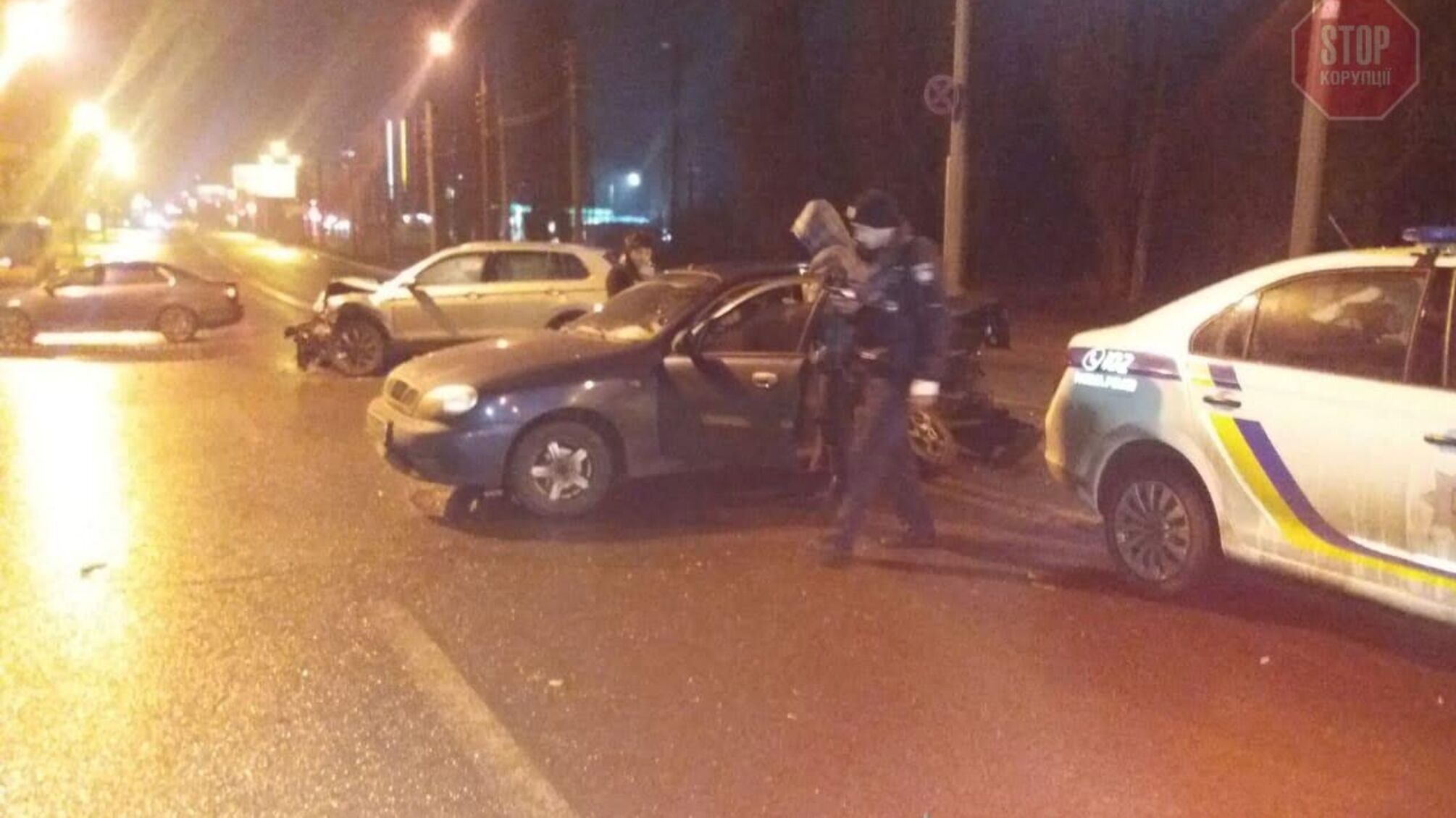 У Харкові сталася ДТП з 4 автівками: постраждали підліток та два патрульних