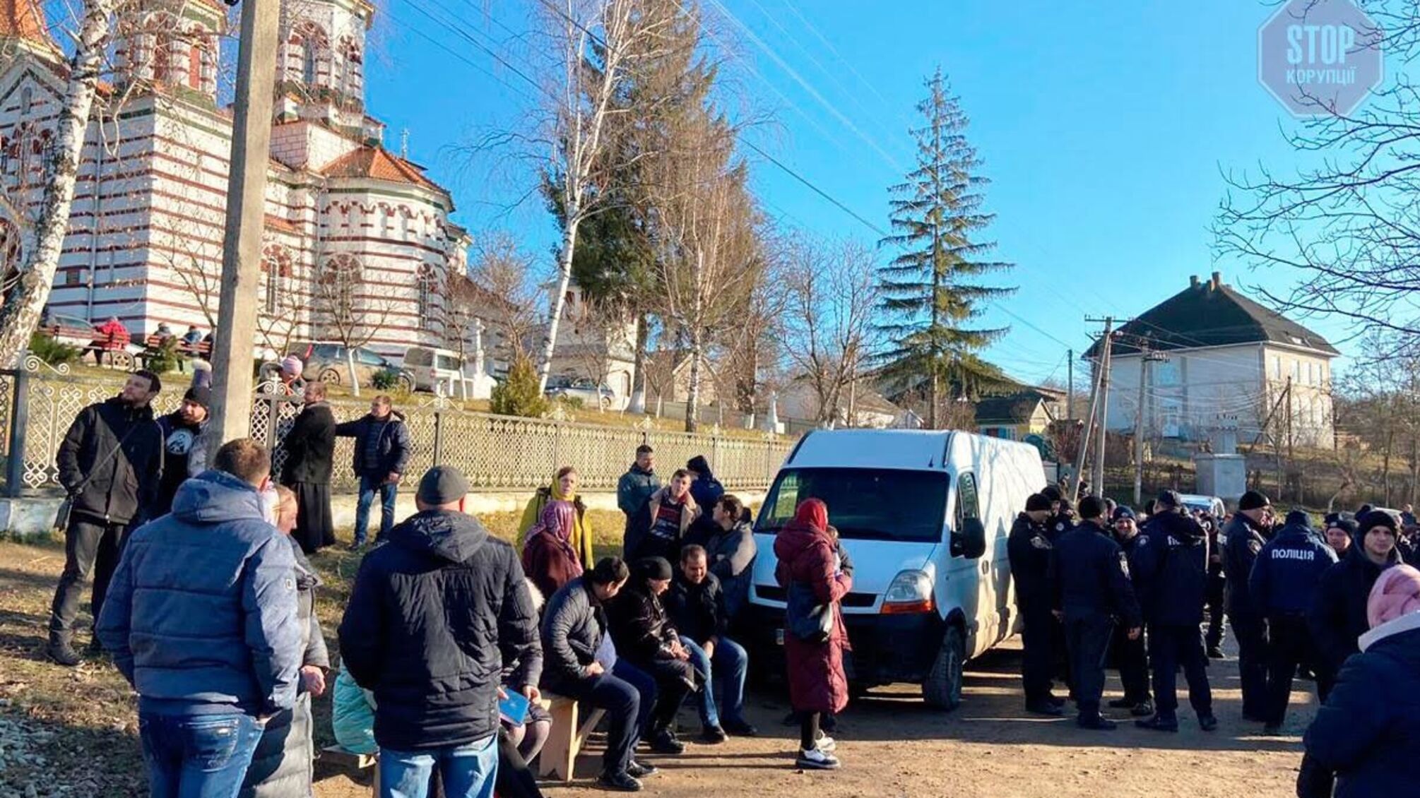 У Чернівецькій області сталася масштабна релігійна суперечка: що відомо