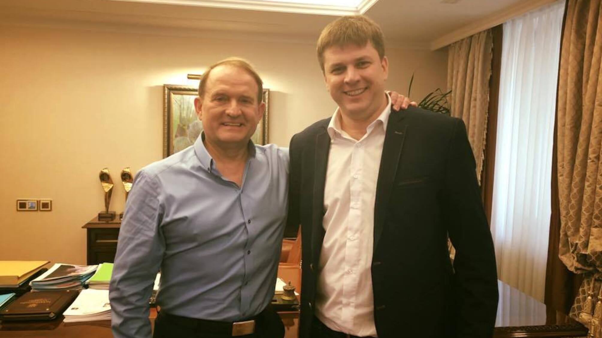 Сумнівний 'Досвід' – окружний виборчком на Донеччині контролюють люди Медведчука?