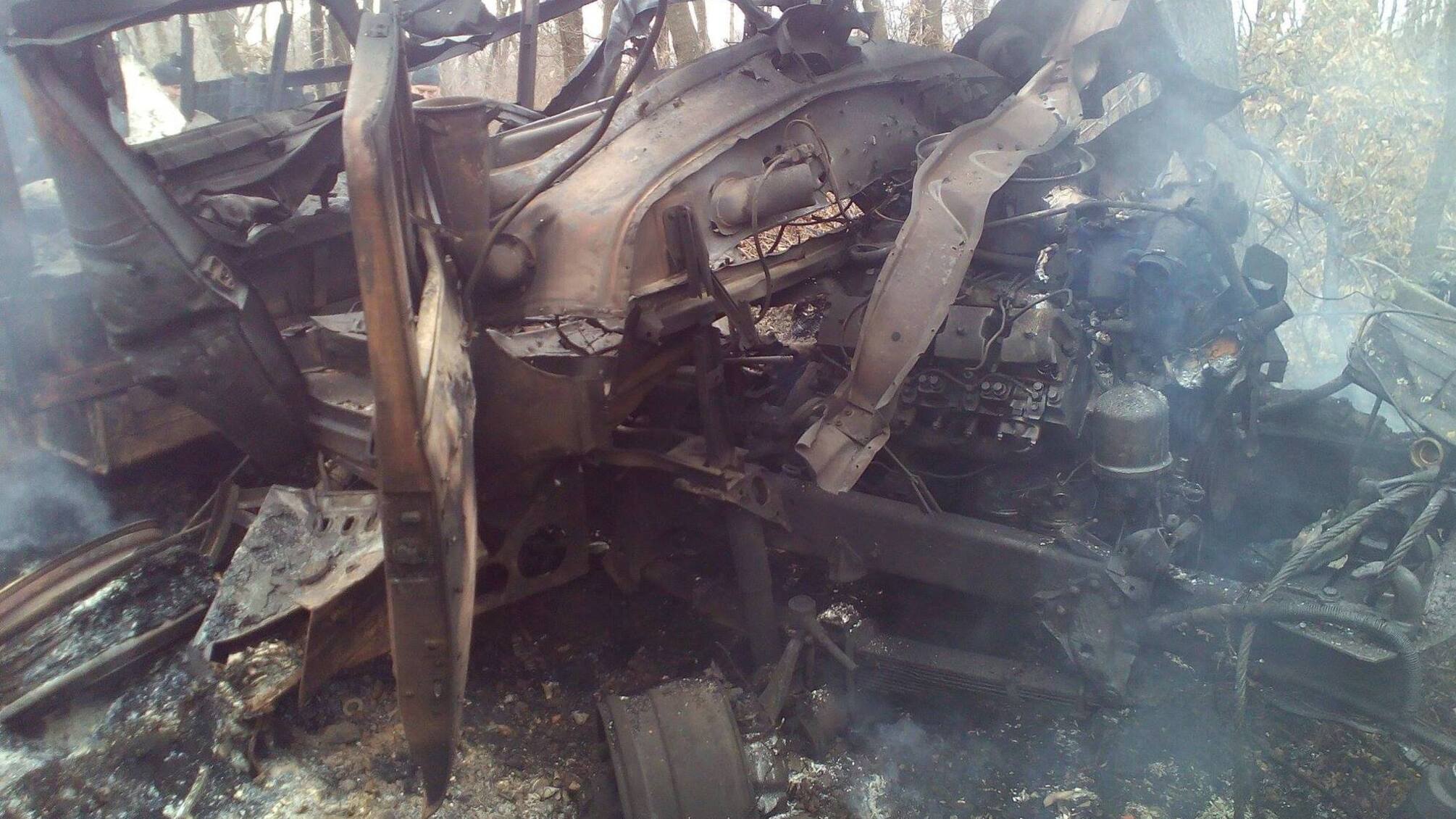 На Луганщині автомобіль з українськими військовими підірвався на міні