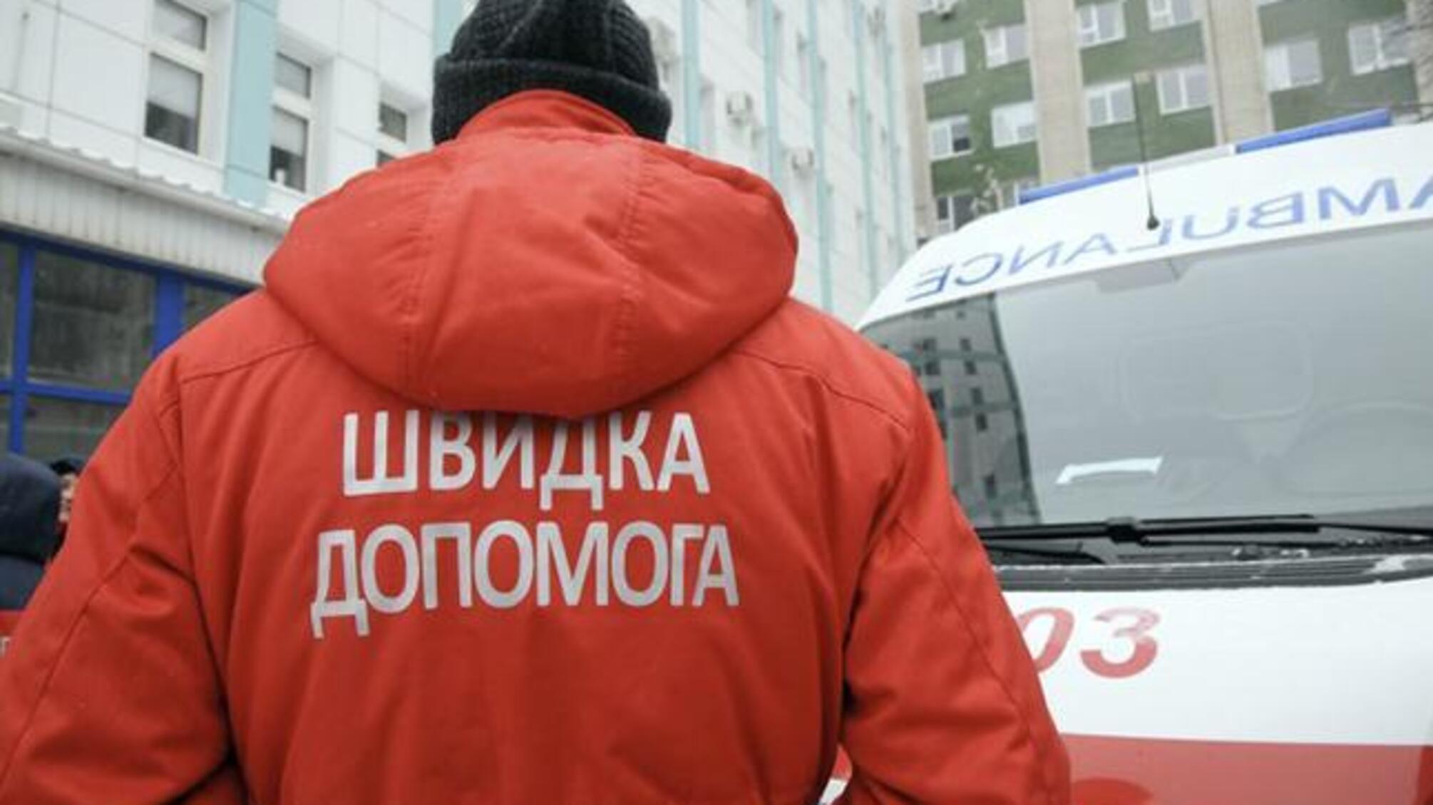 У Харкові наркозалежна дівчина зістрибнула з даху багатоповерхівки