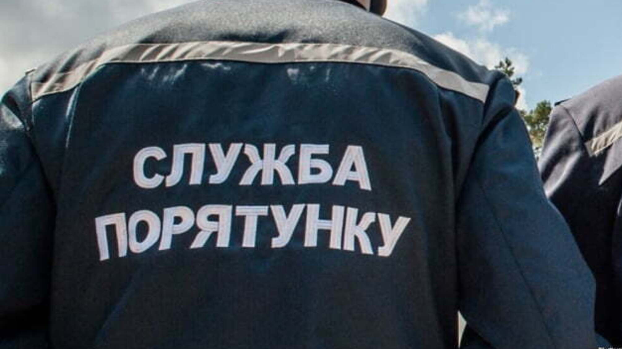 В Одесі пенсіонерка випала з балкона і застрягла у сусідів