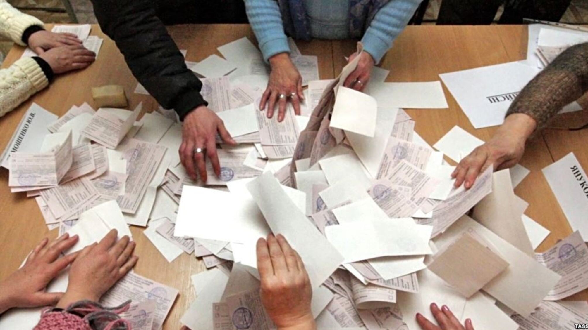 У Нікополі й Покрові на Дніпропетровщині порахували 100% голосів