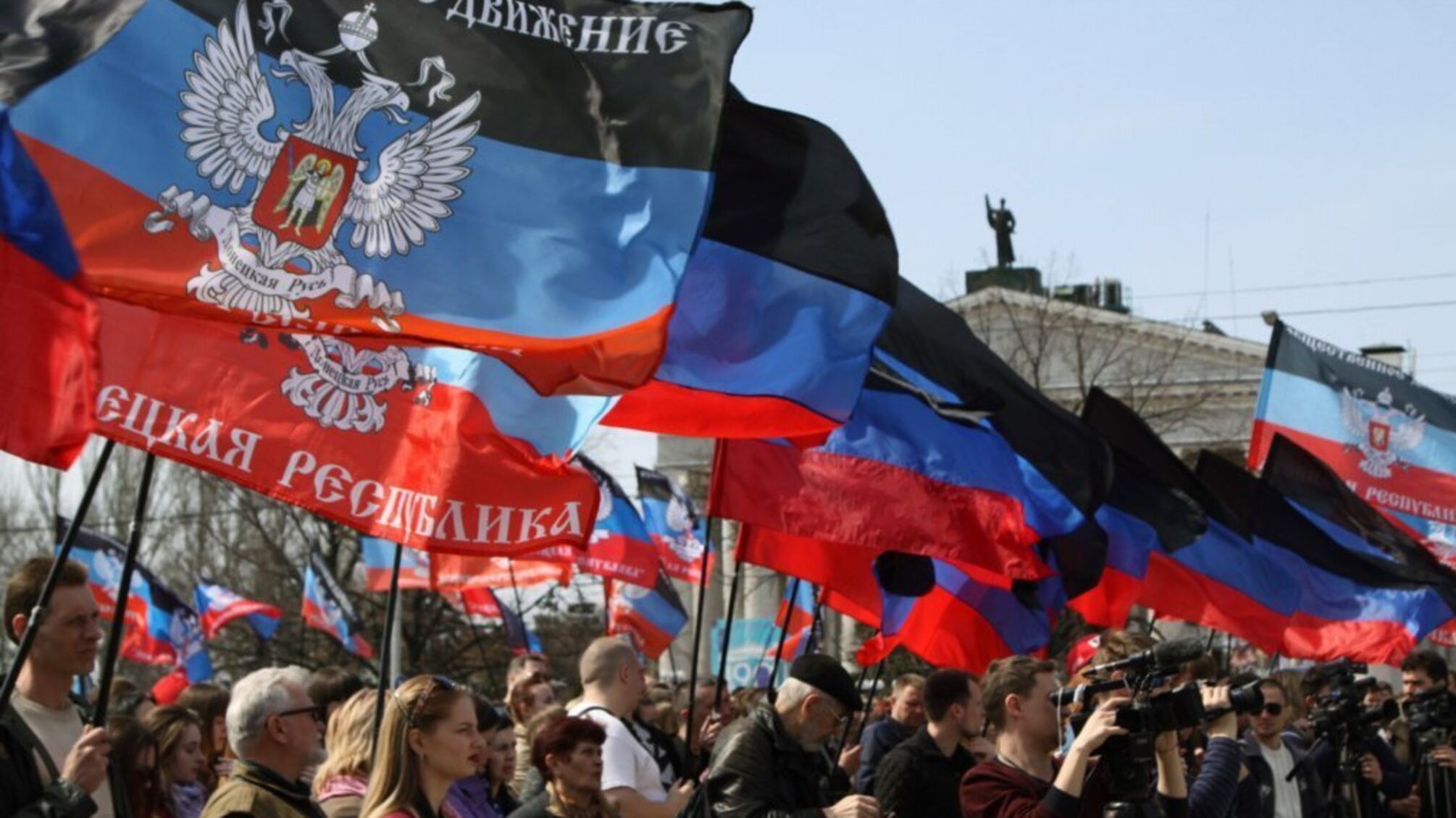 Губарєв підтримав Зеленського: 'Він прийде до влади і зробить 'ДНР' незалежною державою', – кадри